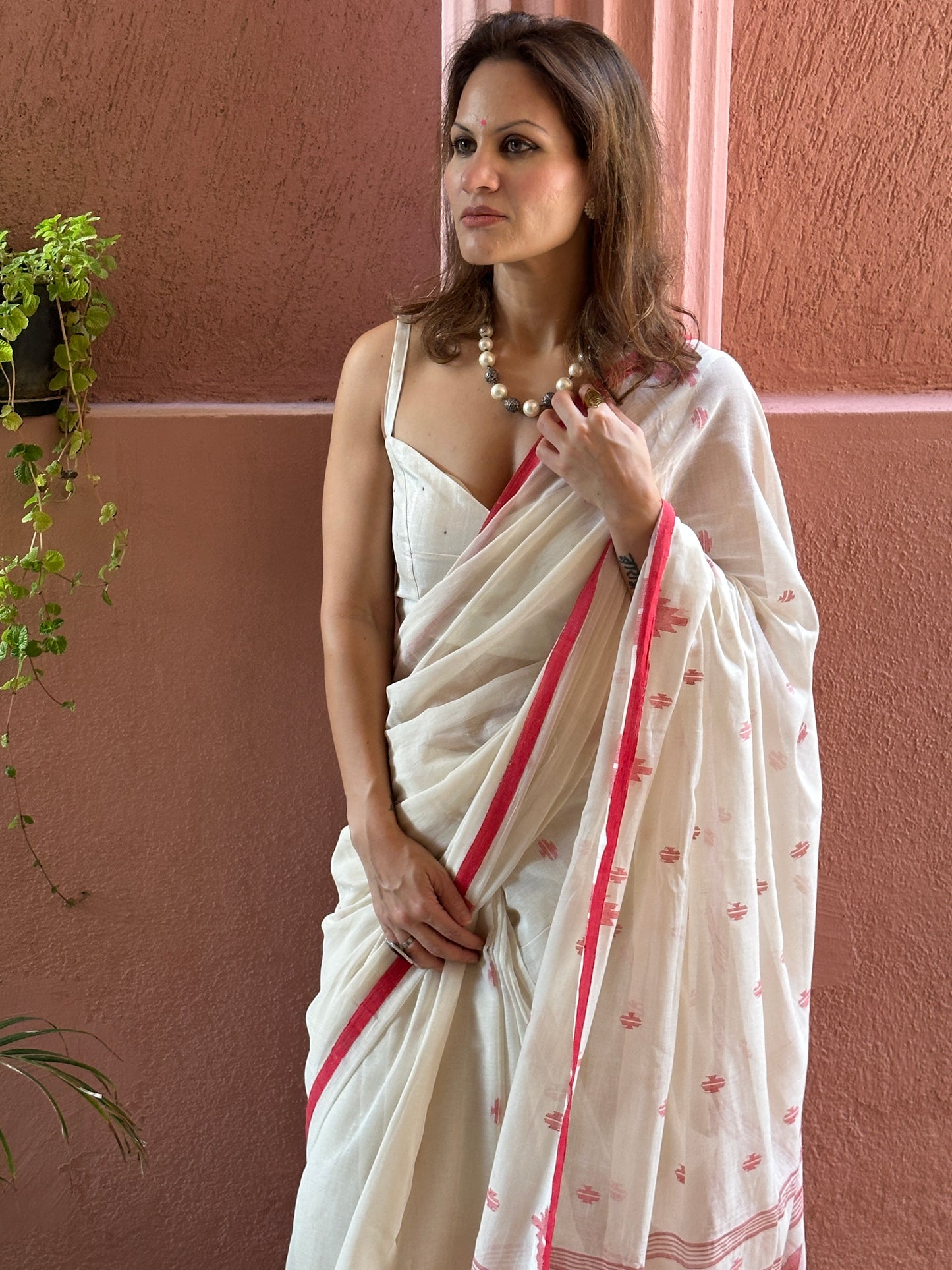 Cream Hand Spun Pure Fine Cotton Jamdani Saree with Red Intricate Needlework & Border