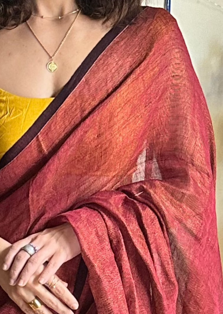 Handloom Linen Tissue with Contrast Zari Woven Pallu - Raahini