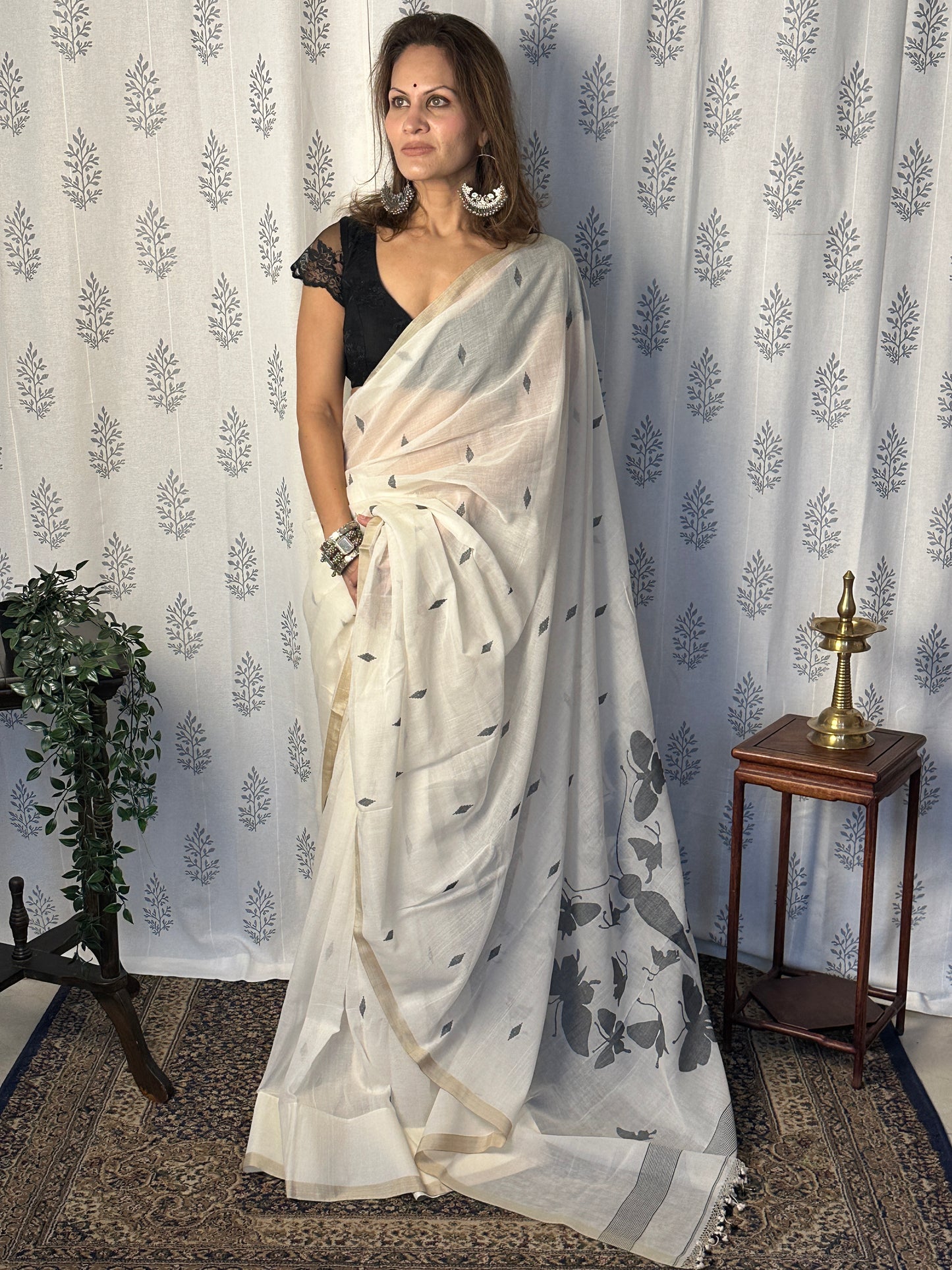 White Hand Spun Pure Fine Cotton Jamdani Sari with Black Woven Butterflies