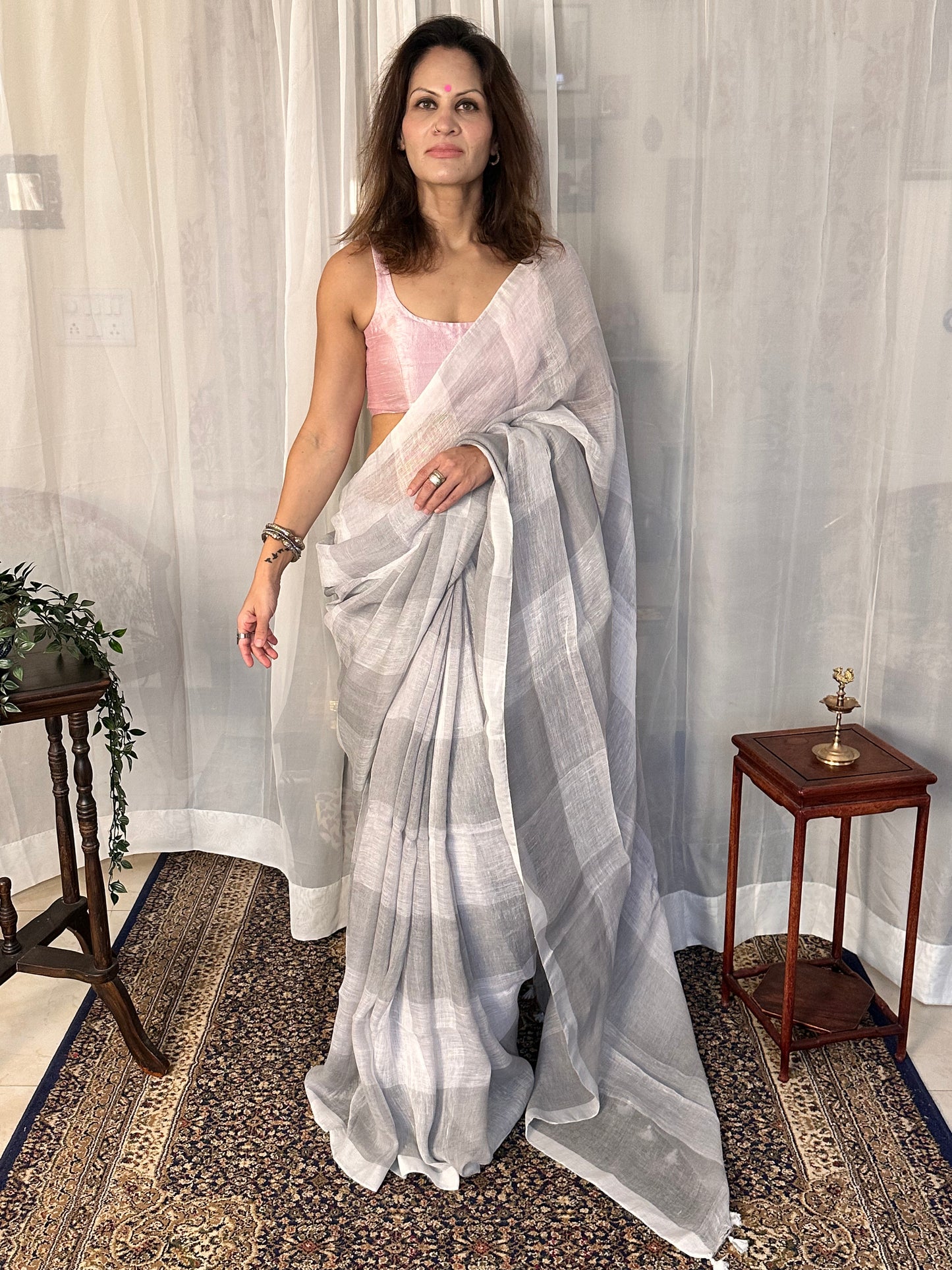 White & Grey Handloom Pure Linen Checks Sari