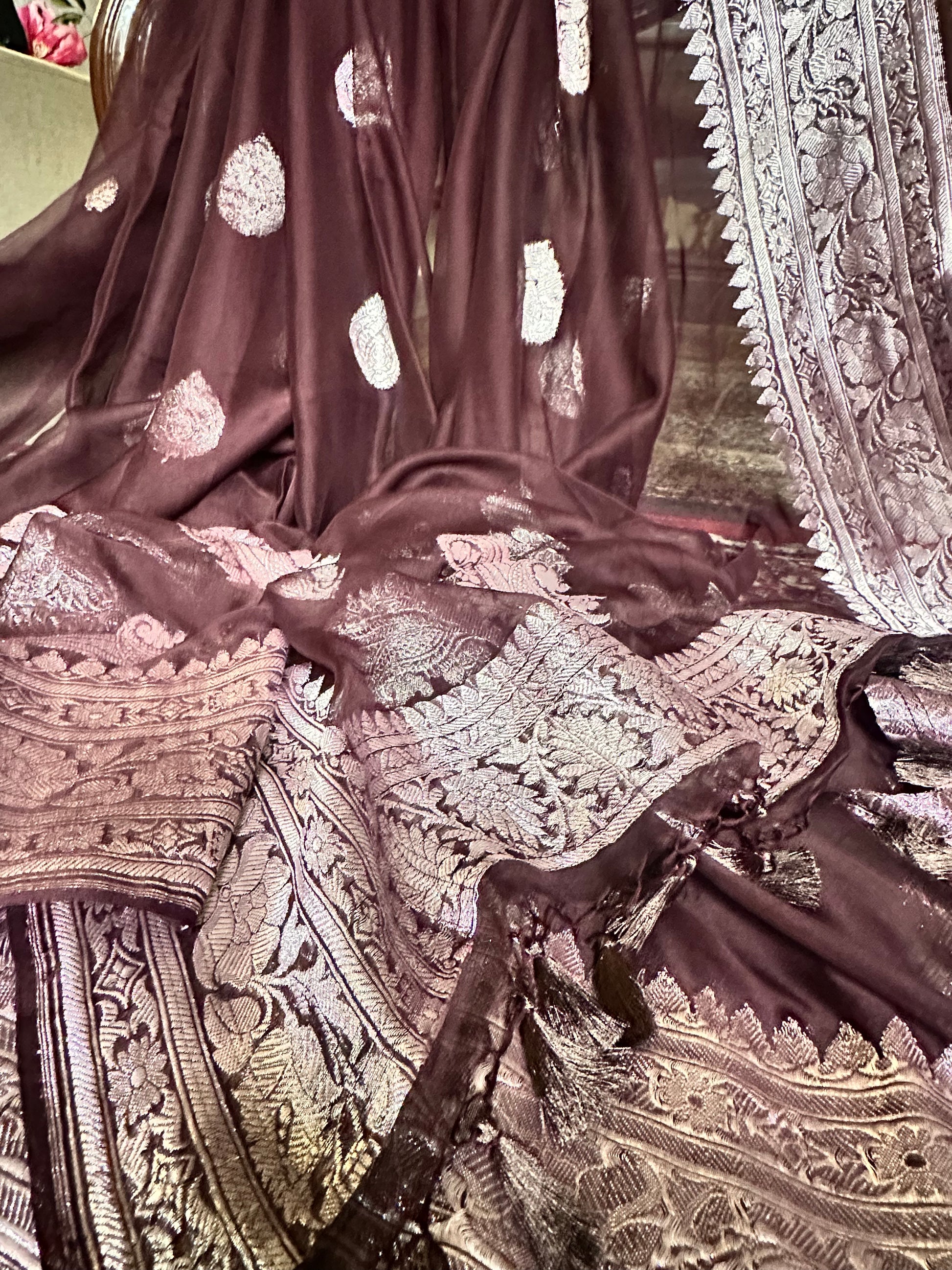 Pure Banarasi Chiffon Khadwa with Zari - Raahini