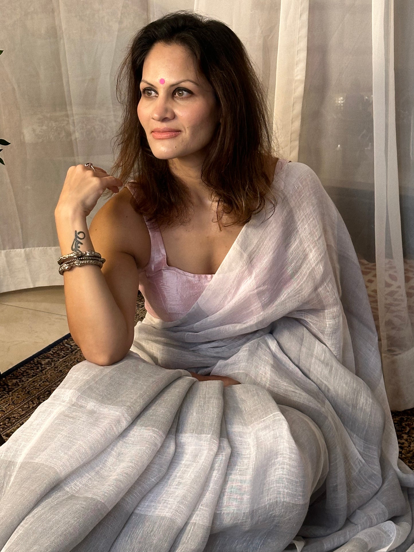 White & Grey Handloom Pure Linen Checks Sari