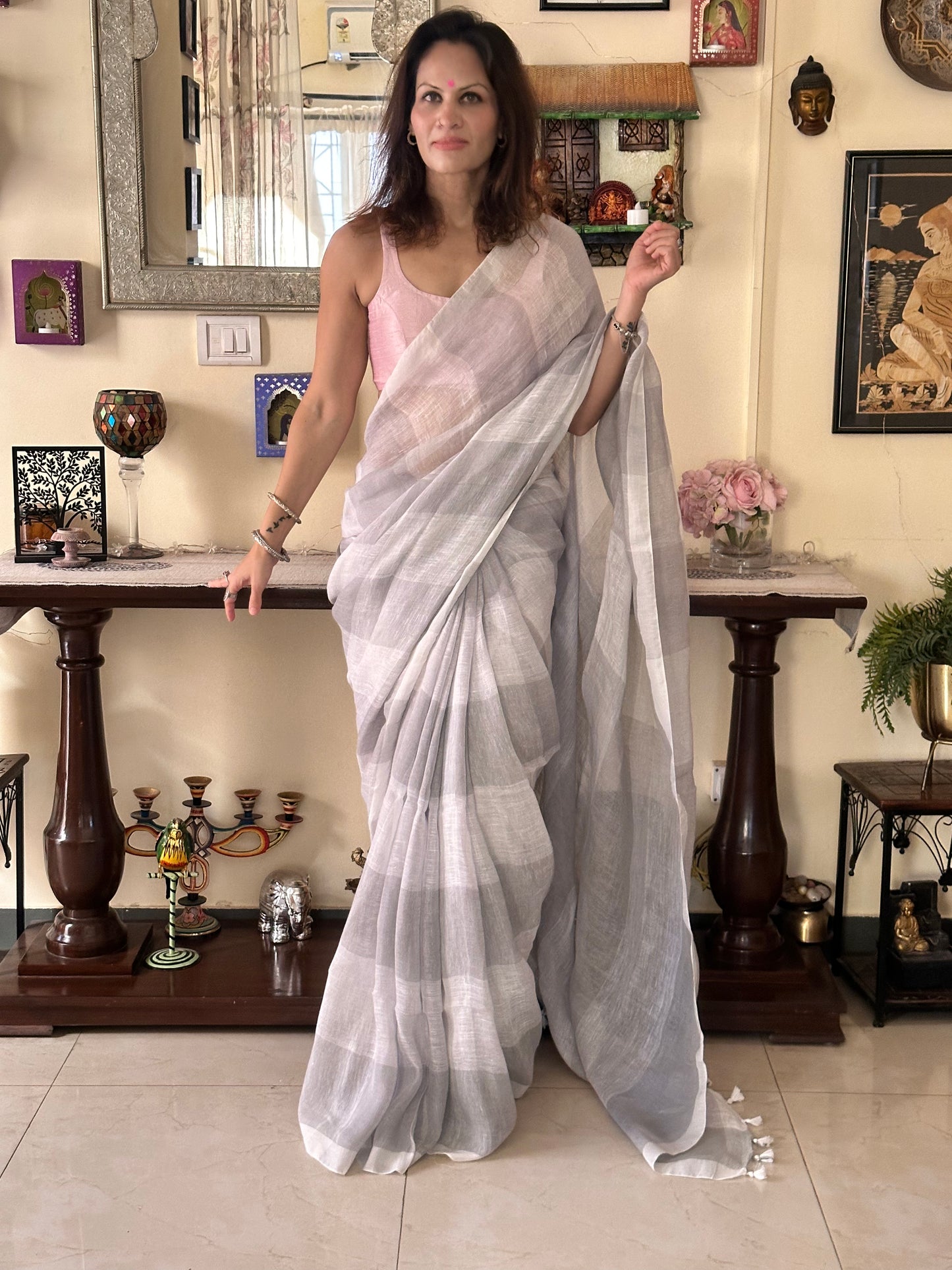 White & Grey Handloom Pure Linen Checks Sari