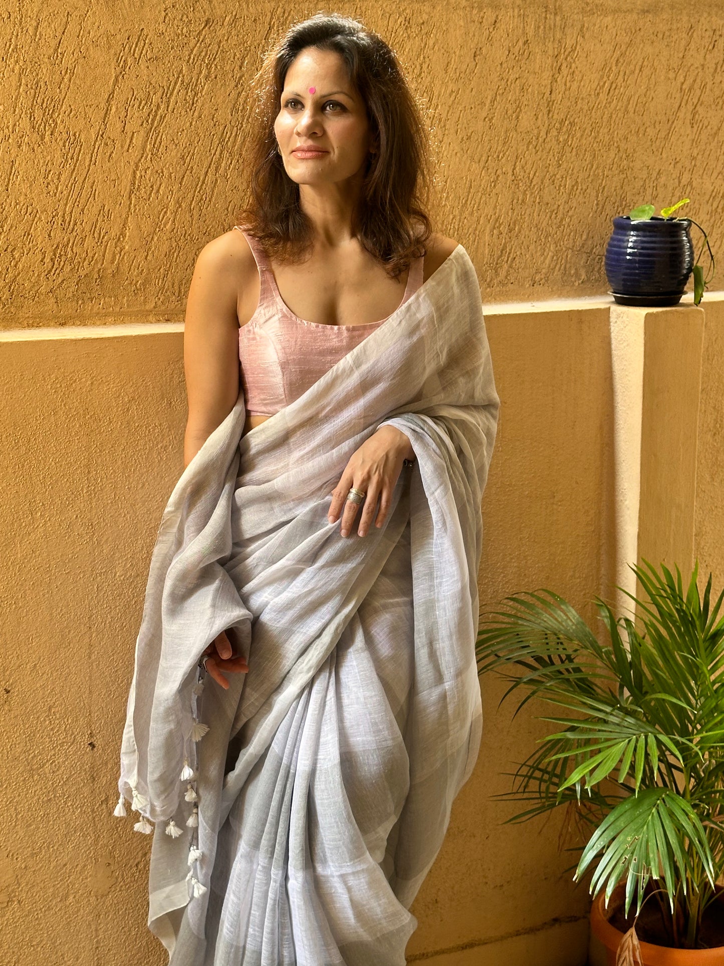 White & Grey Handloom Pure Linen Checks Sari