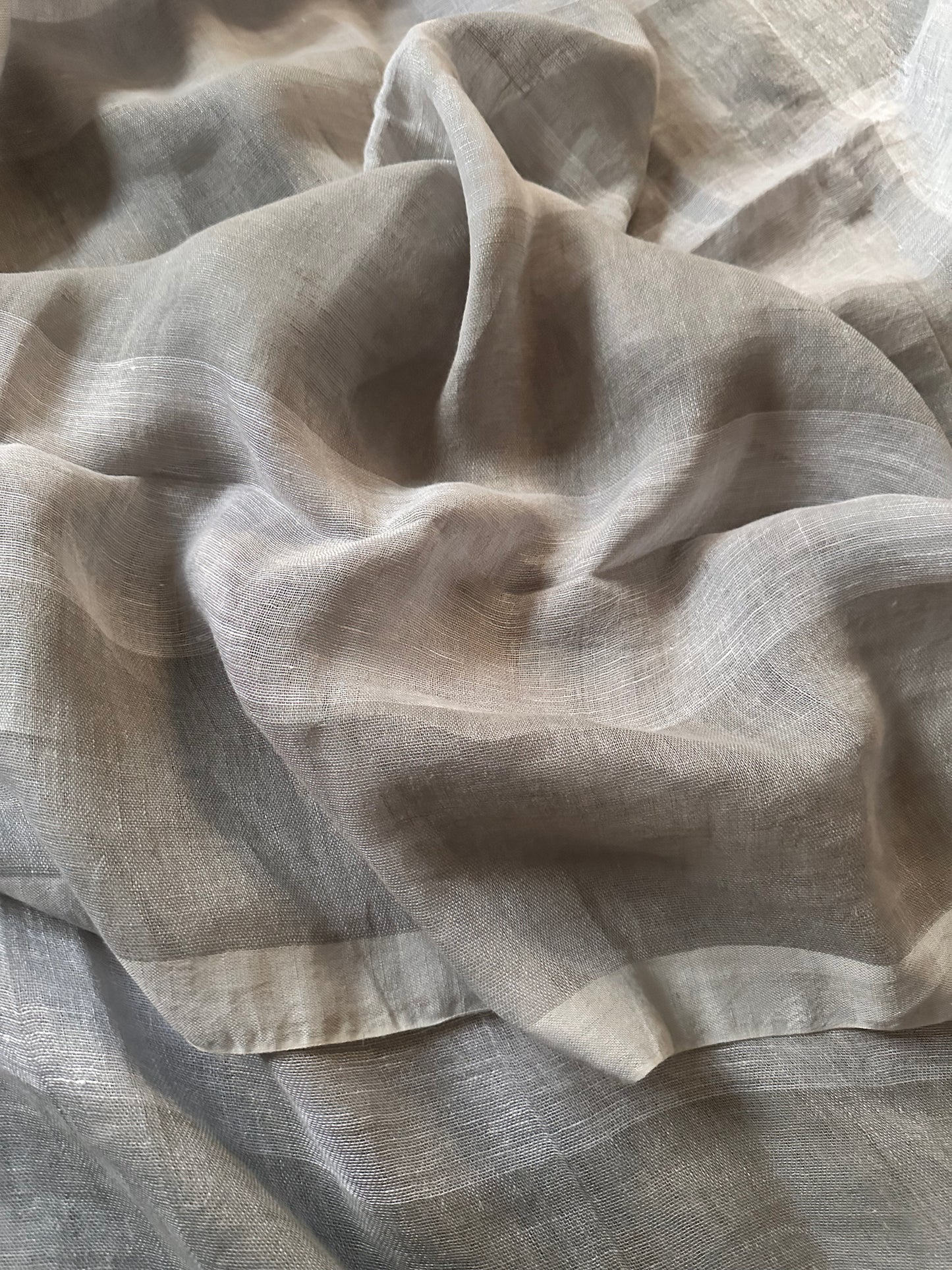 White & Grey Handloom Pure Linen Checks Sari