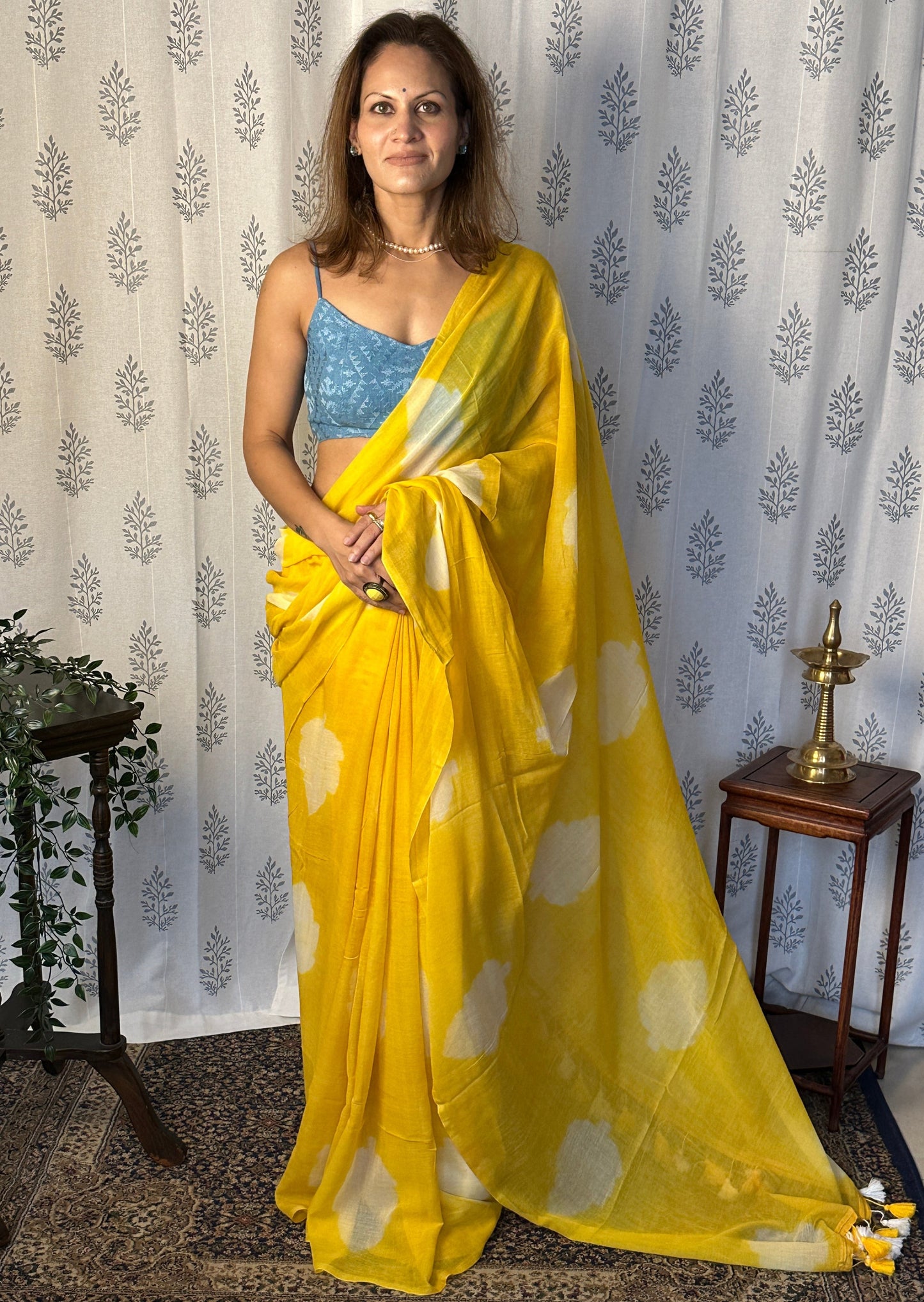 Yellow Pure Mul Mul Cotton Sari with White Leaf Pattern