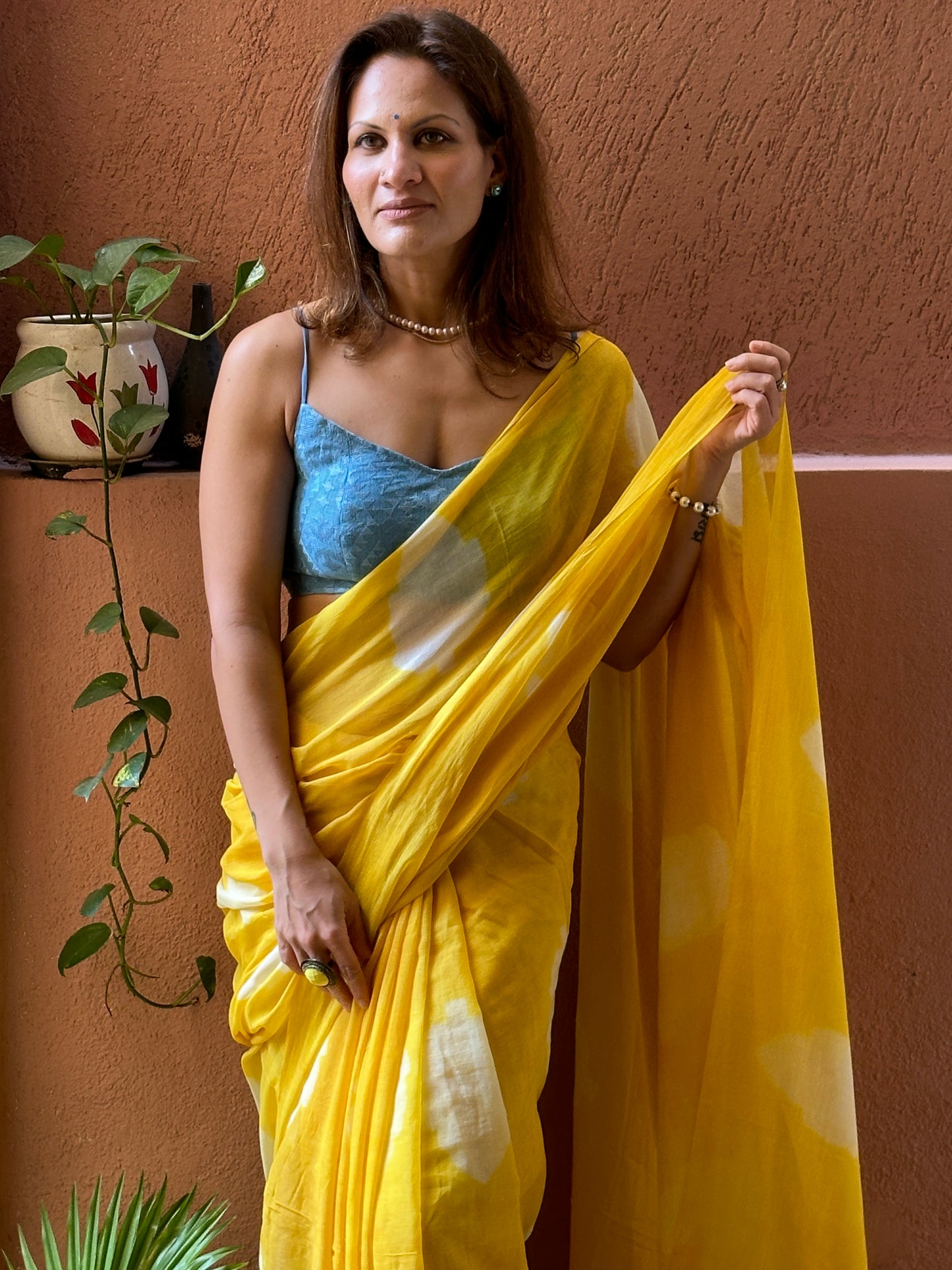 Yellow Pure Mul Mul Cotton Sari with White Leaf Pattern