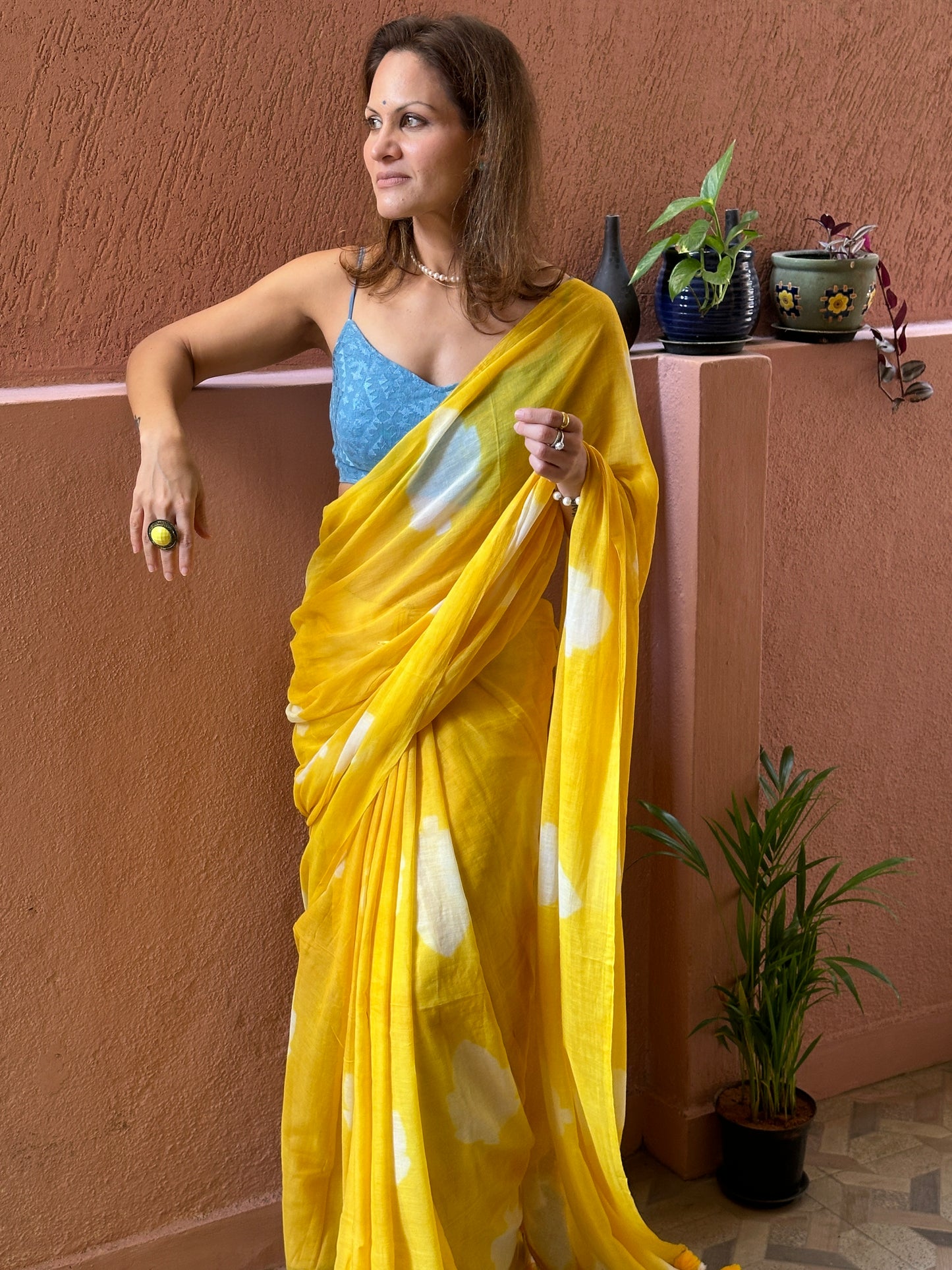 Yellow Pure Mul Mul Cotton Sari with White Leaf Pattern