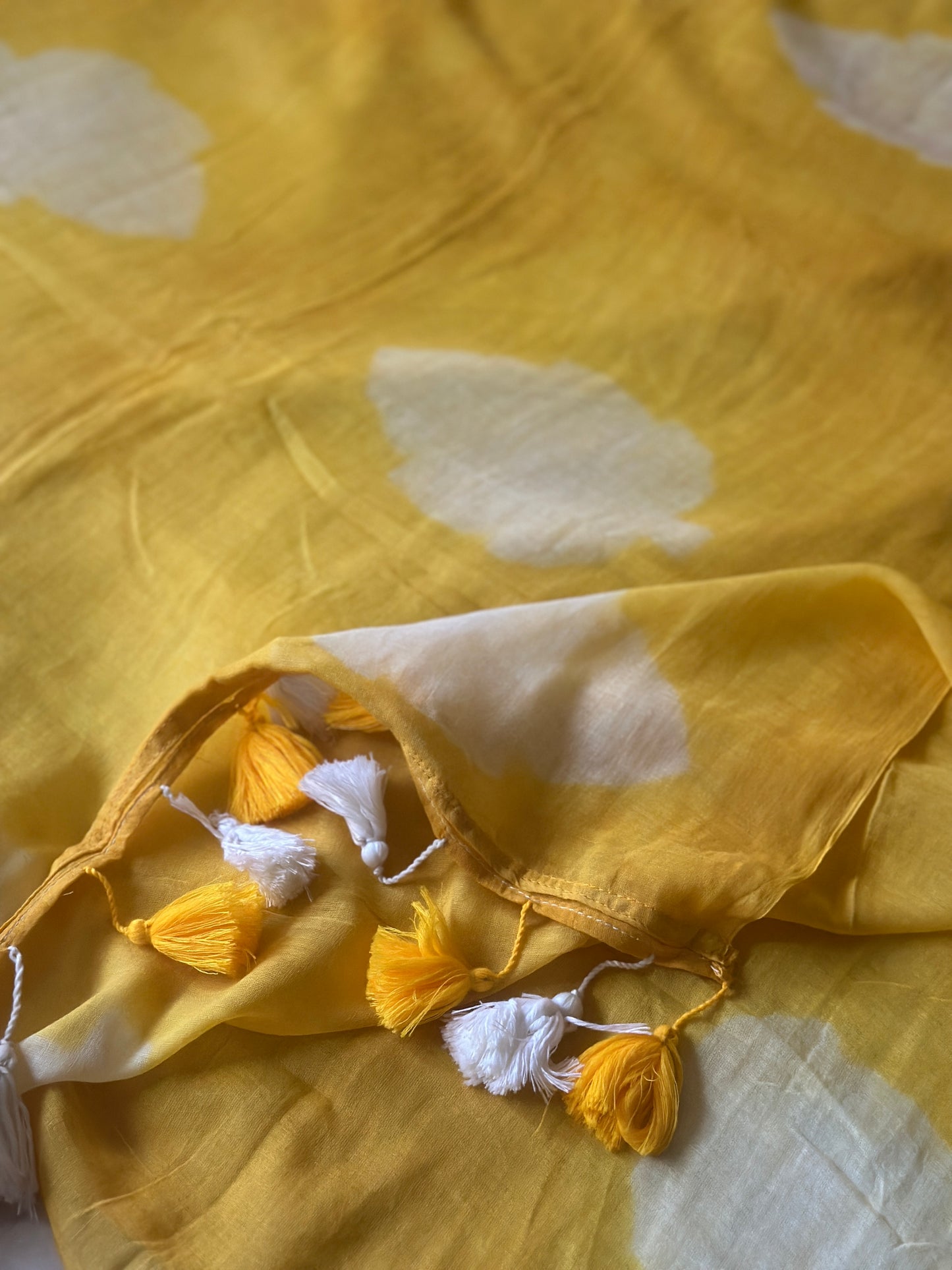 Yellow Pure Mul Mul Cotton Sari with White Leaf Pattern