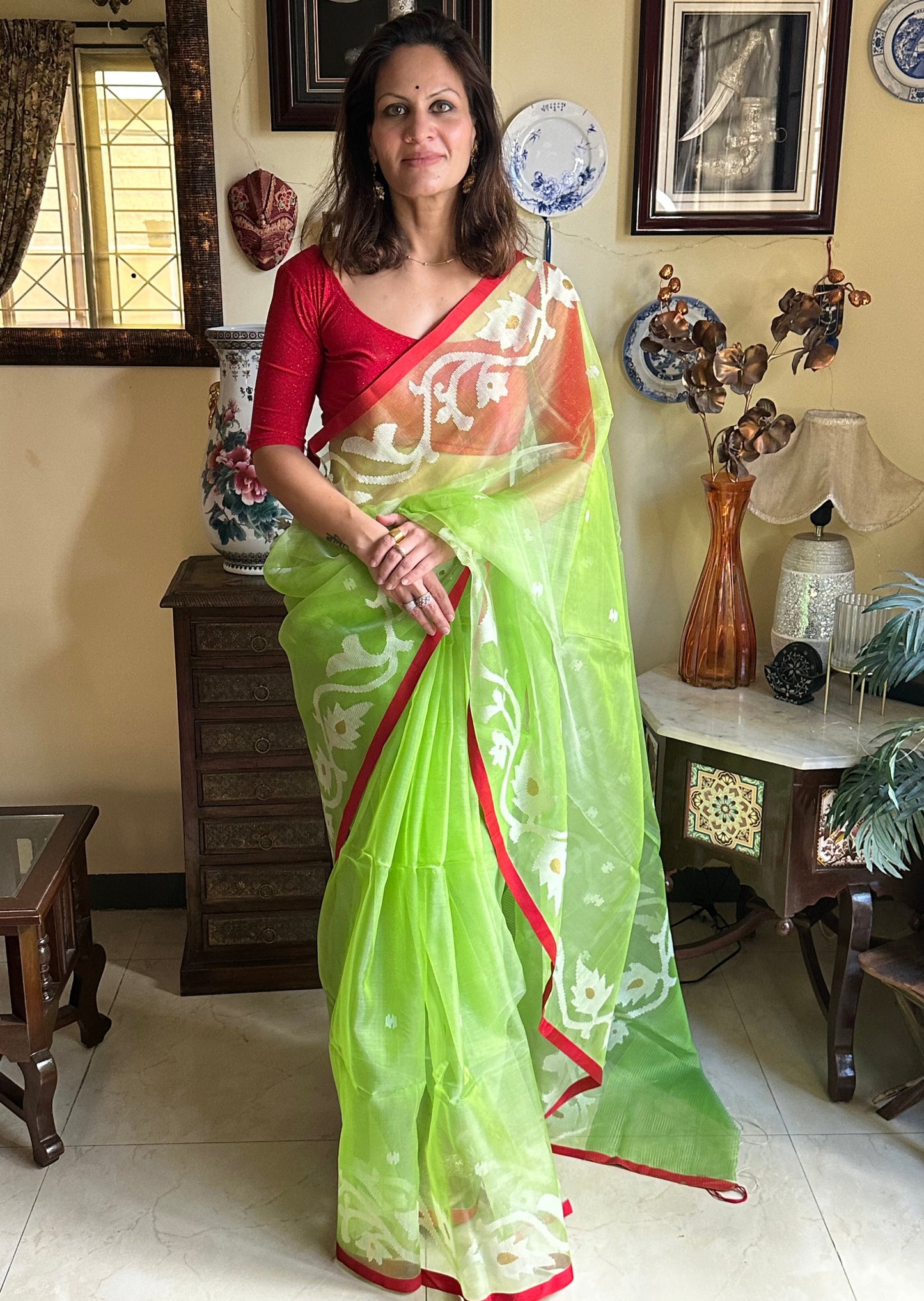 Pure Muslin Silk Jamdani with Intricate Needle Work - Raahini