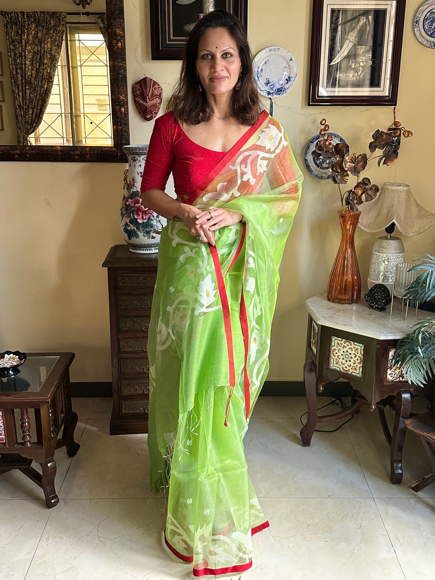 Pure Muslin Silk Jamdani with Intricate Needle Work - Raahini