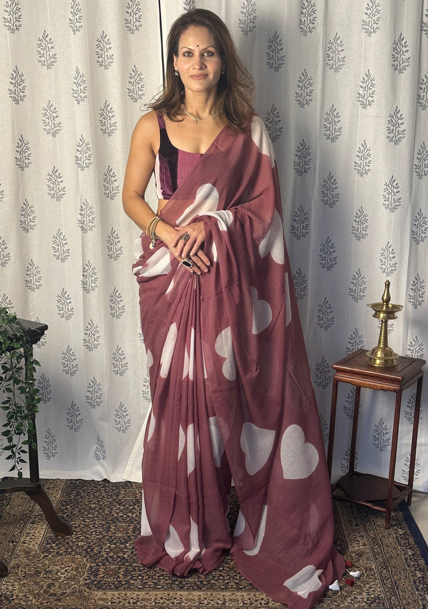 Pale Wine Pure Mul Mul Cotton Sari with White Hearts Pattern