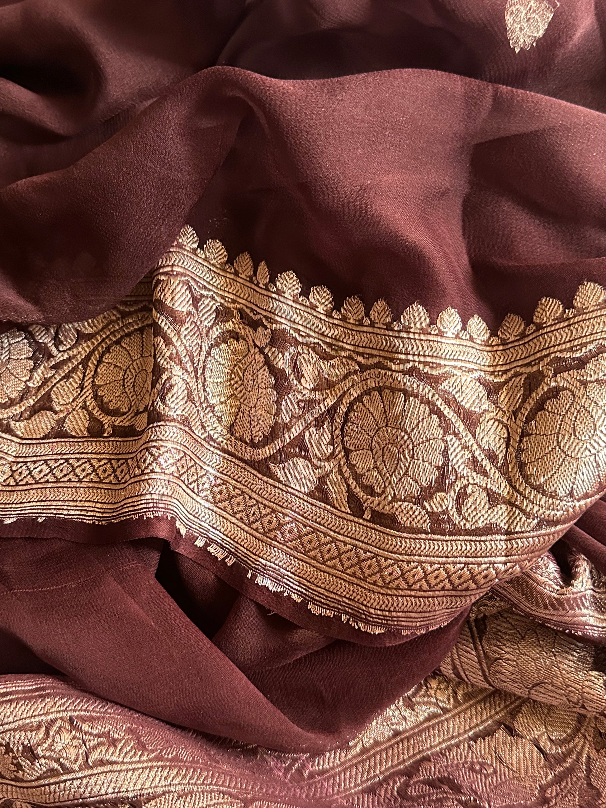 Pure Banarasi Chiffon Khadwa with Zari - Raahini