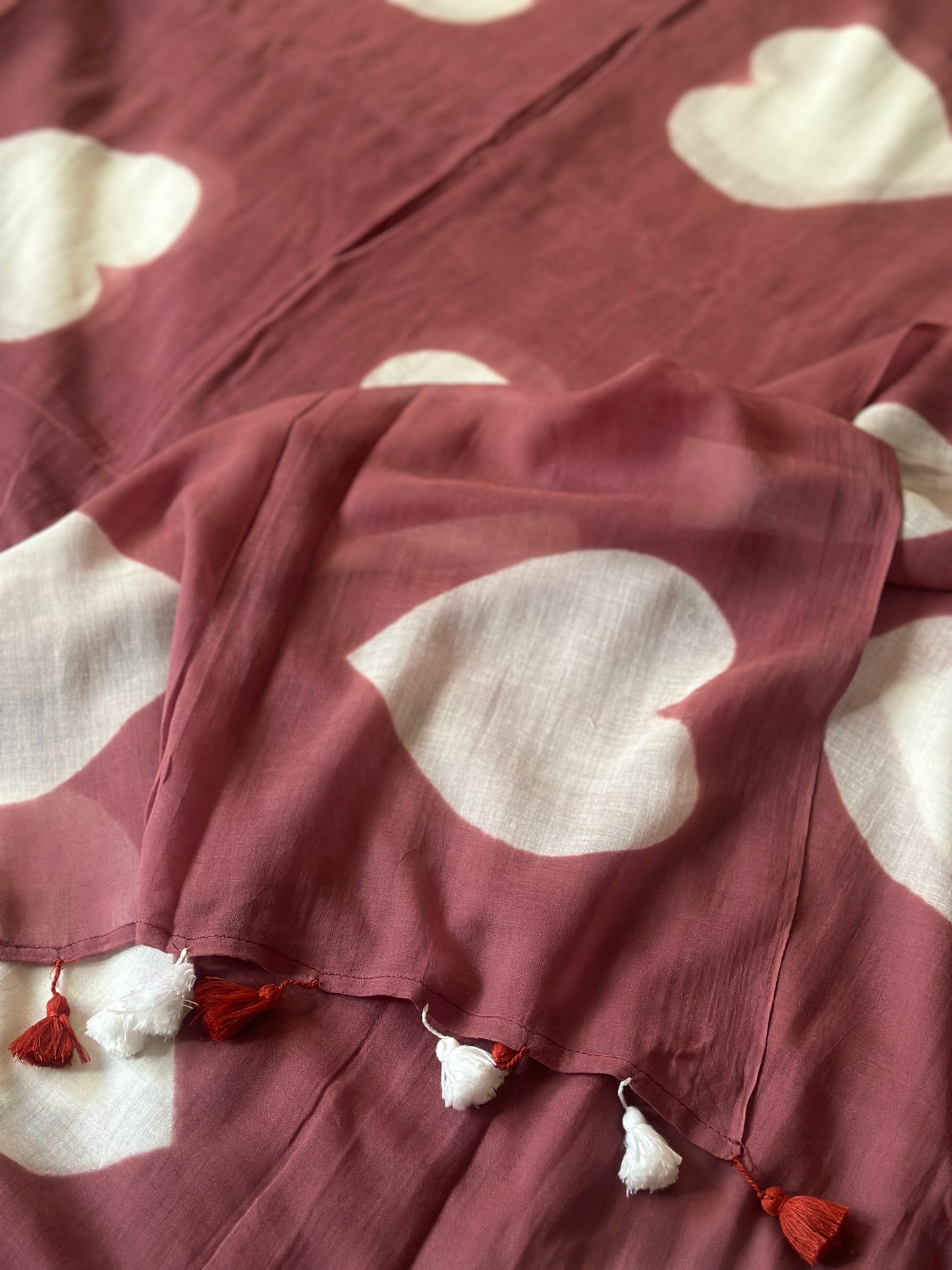 Pale Wine Pure Mul Mul Cotton Sari with White Hearts Pattern