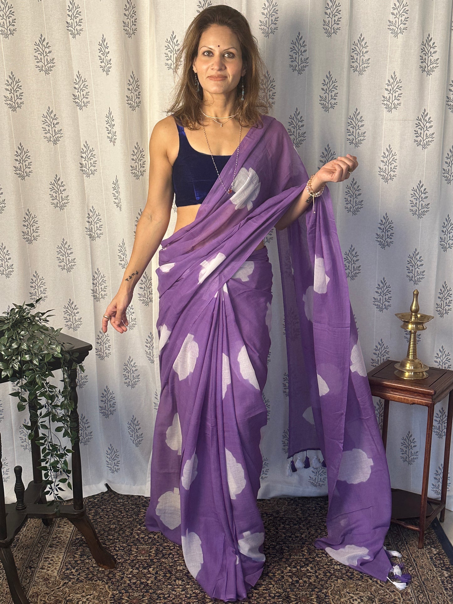 Purple Pure Mul Mul Cotton Sari with Leaf Pattern