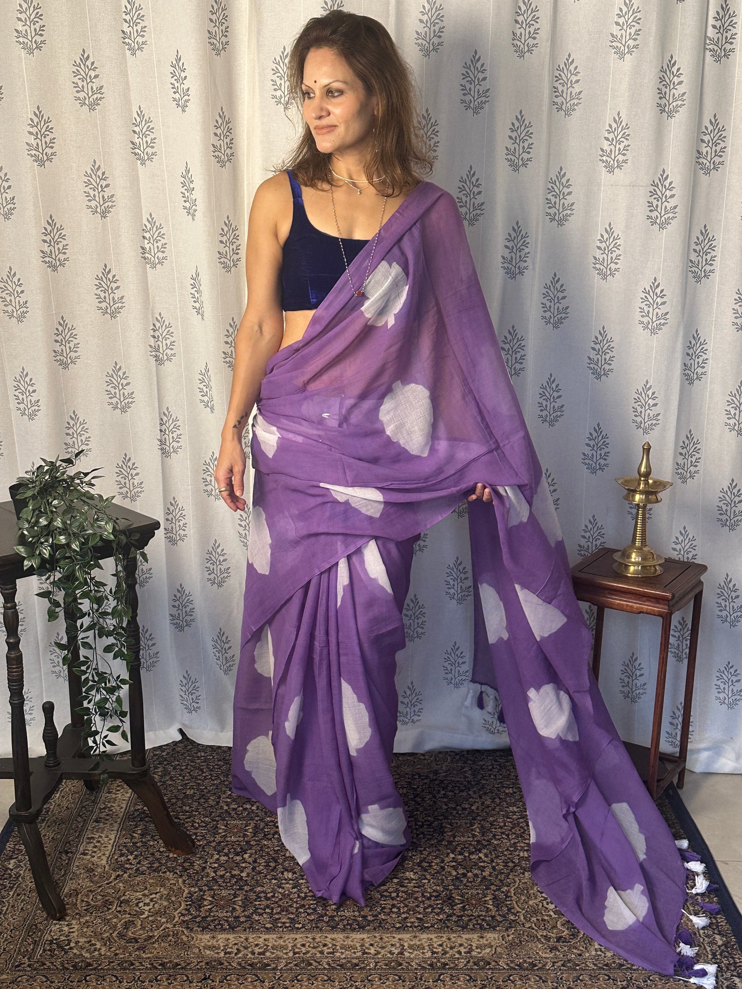 Purple Pure Mul Mul Cotton Sari with Leaf Pattern