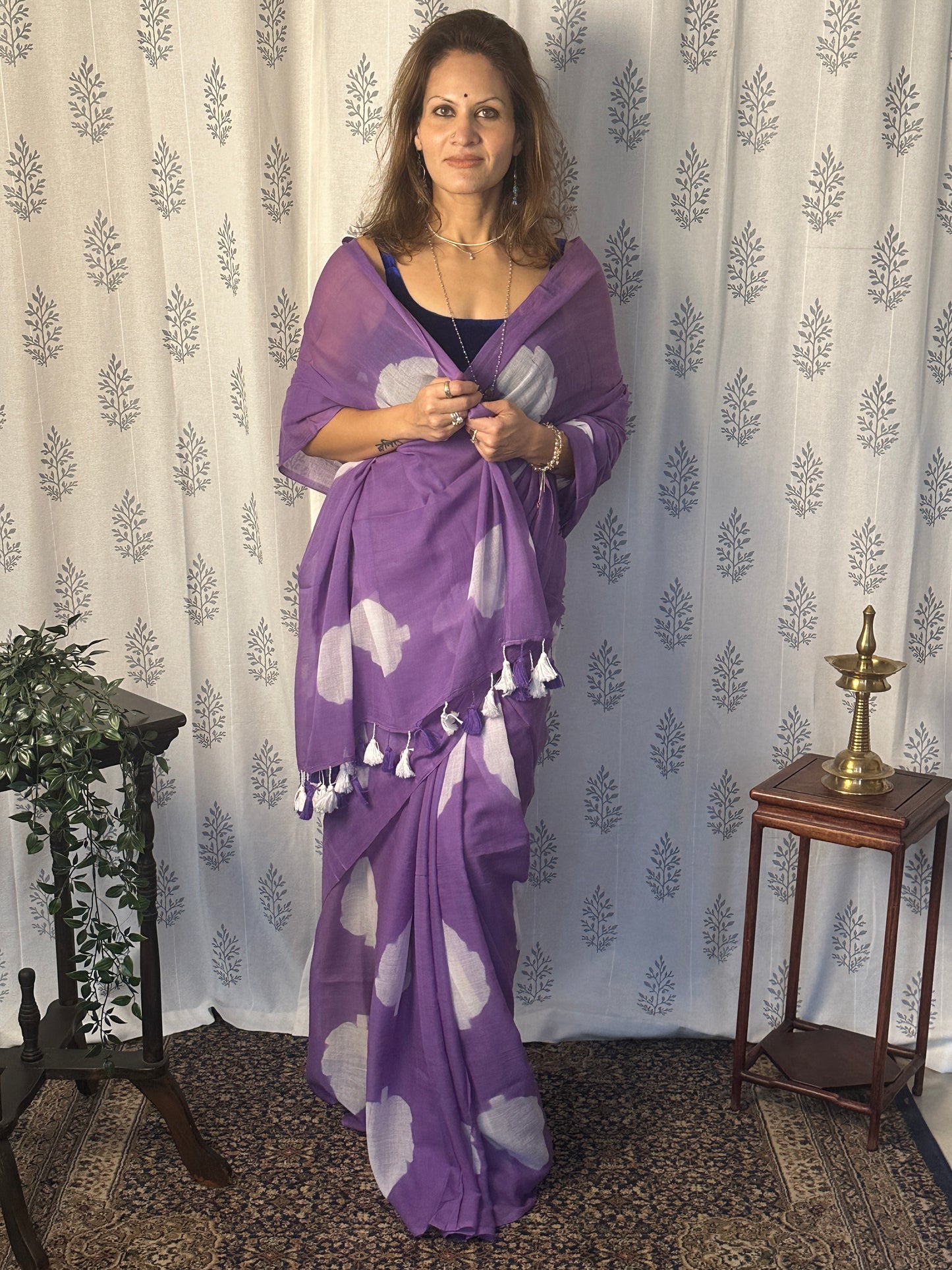 Purple Pure Mul Mul Cotton Sari with Leaf Pattern