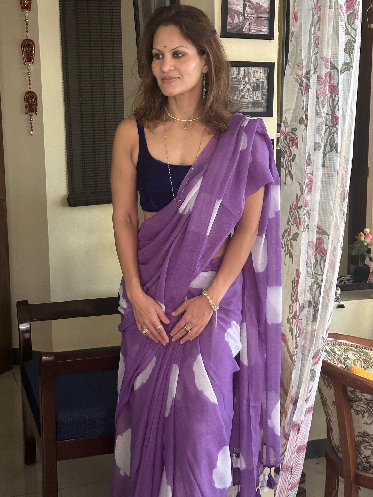 Purple Pure Mul Mul Cotton Sari with Leaf Pattern