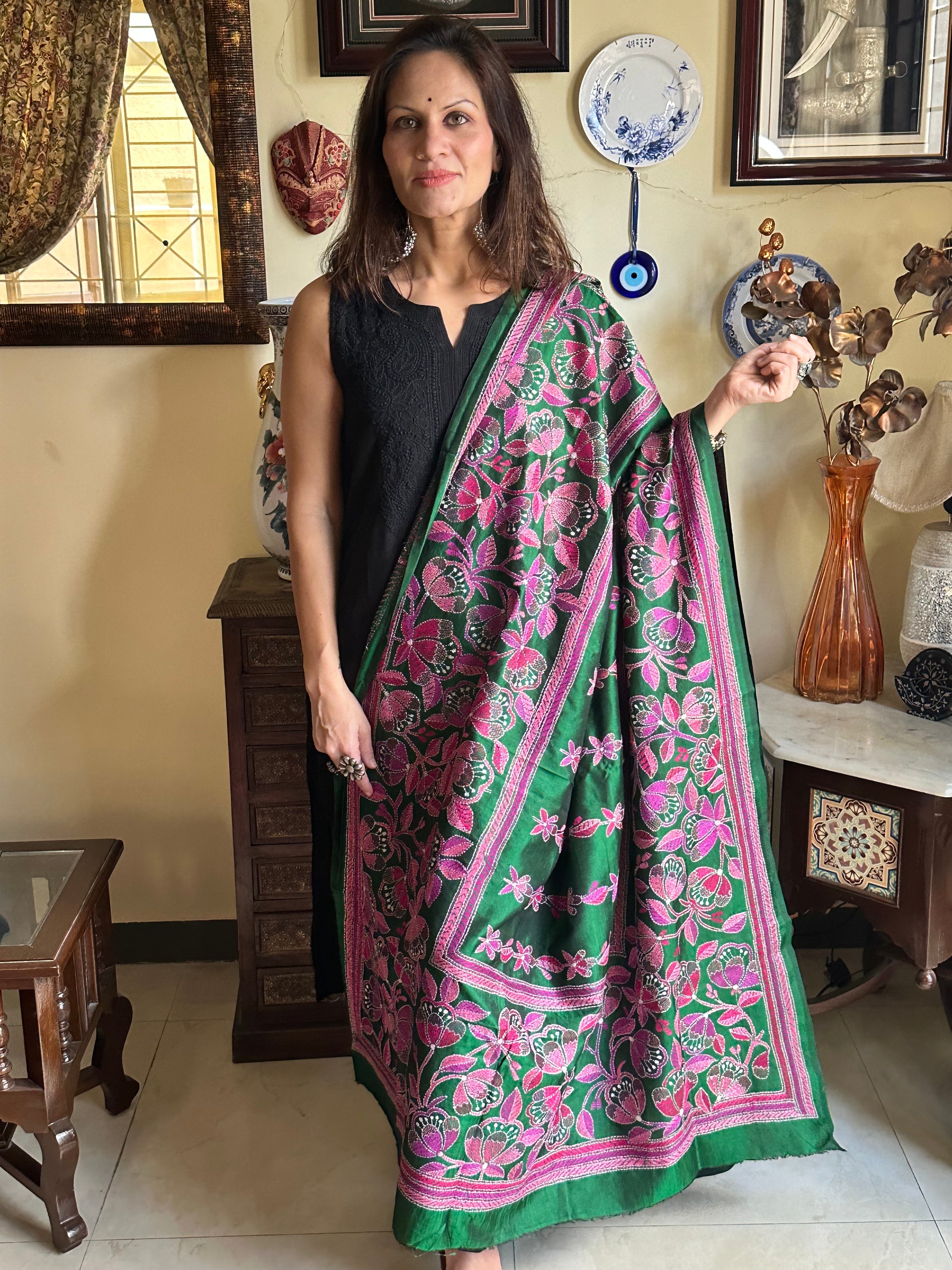 Pure Bangalore Silk Dupatta with Intricate Kaatha Handwork - Raahini