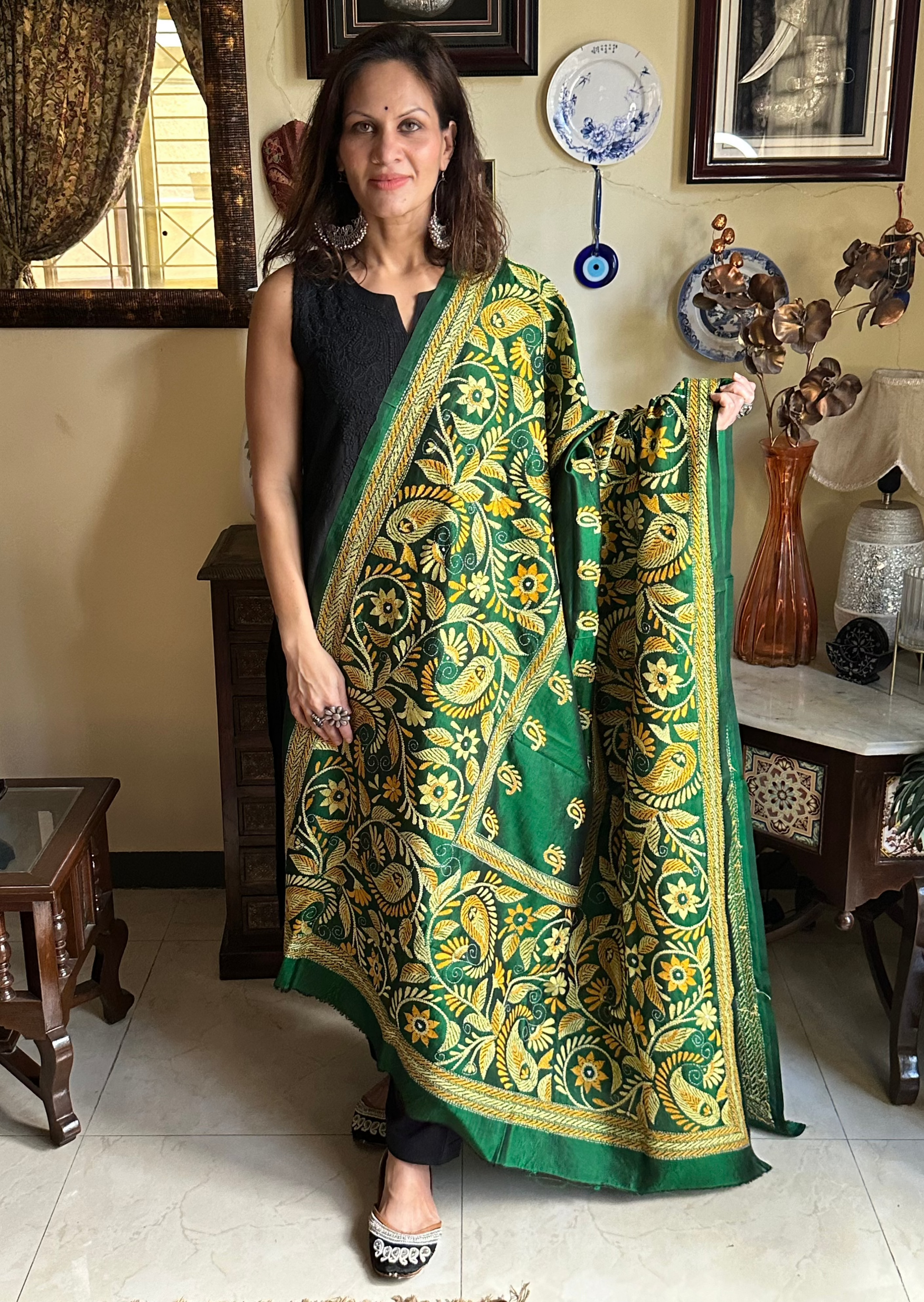 Pure Bangalore Silk Dupatta with Intricate Kaatha Handwork - Raahini