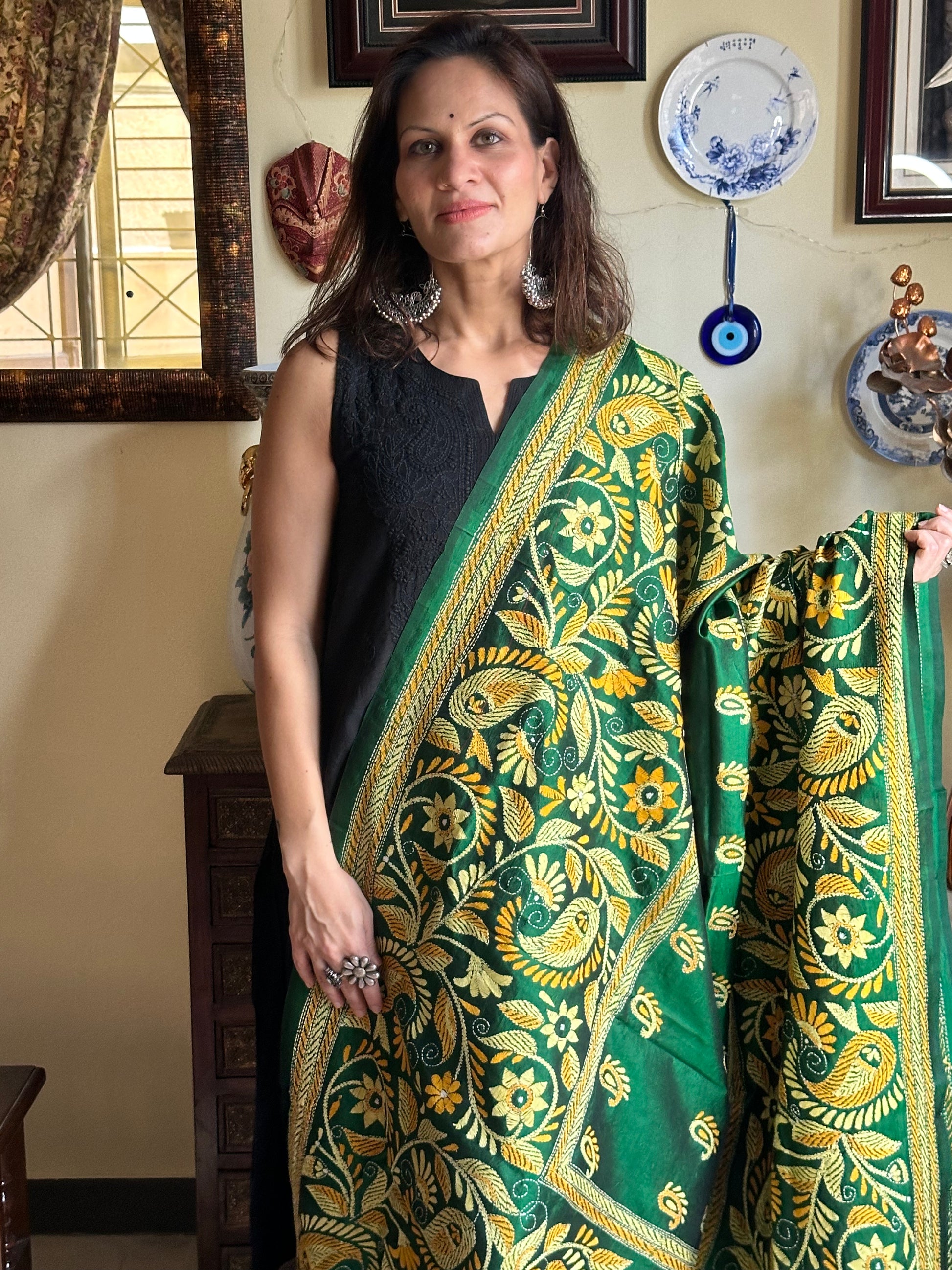 Pure Bangalore Silk Dupatta with Intricate Kaatha Handwork - Raahini