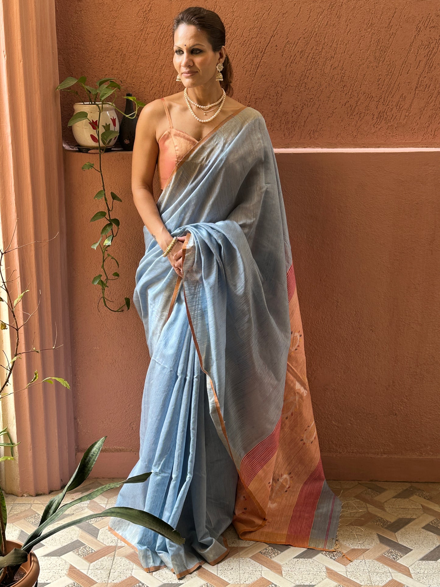 Blue Matka Silk Saree with Peach Contrast Pallu & Jamdani Hand Work