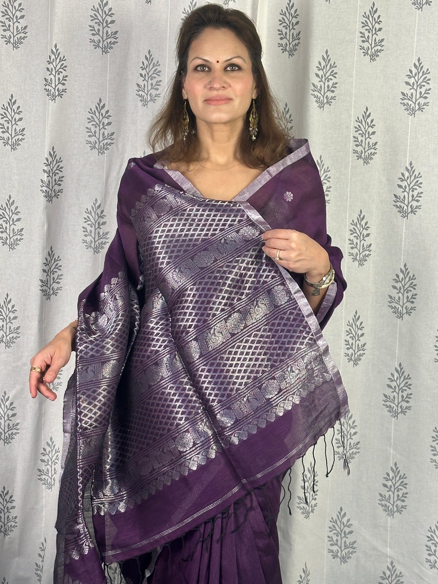 Purple Pure Linen Sari with Banarasi Silver Zari Work