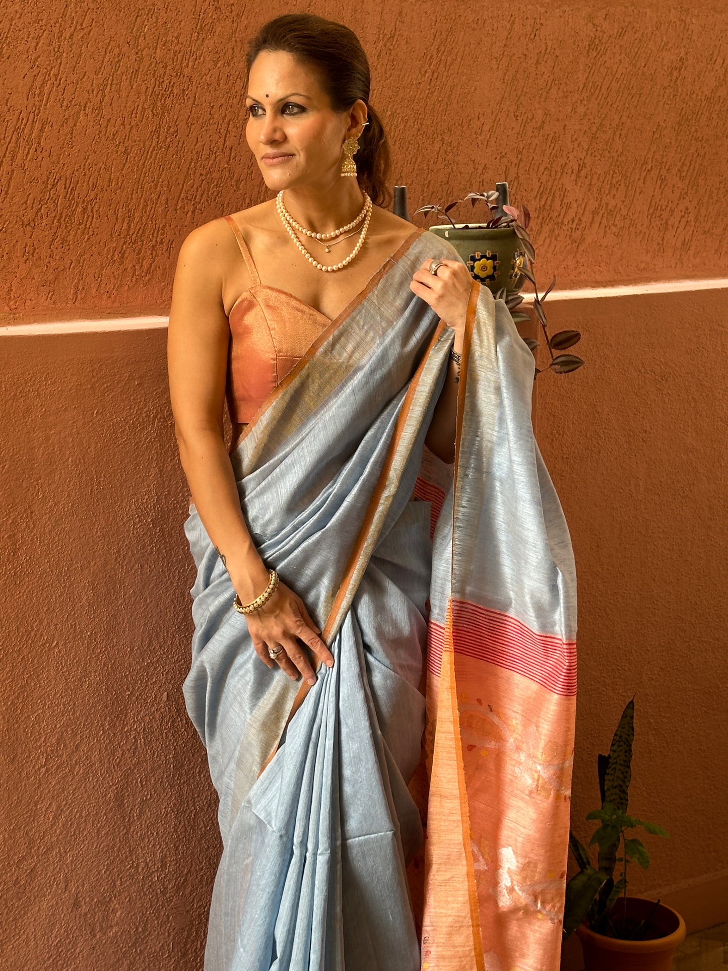 Blue Matka Silk Saree with Peach Contrast Pallu & Jamdani Hand Work