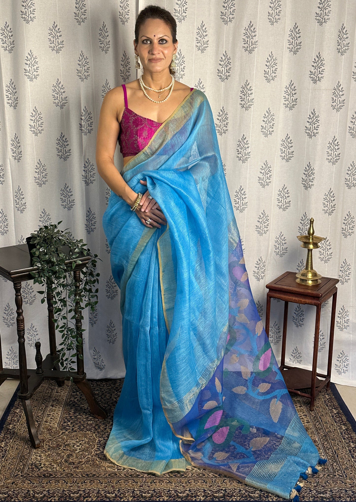 Blue Pure Linen Silk Sari with Muslin Pallu with Intricate Jamdani Work