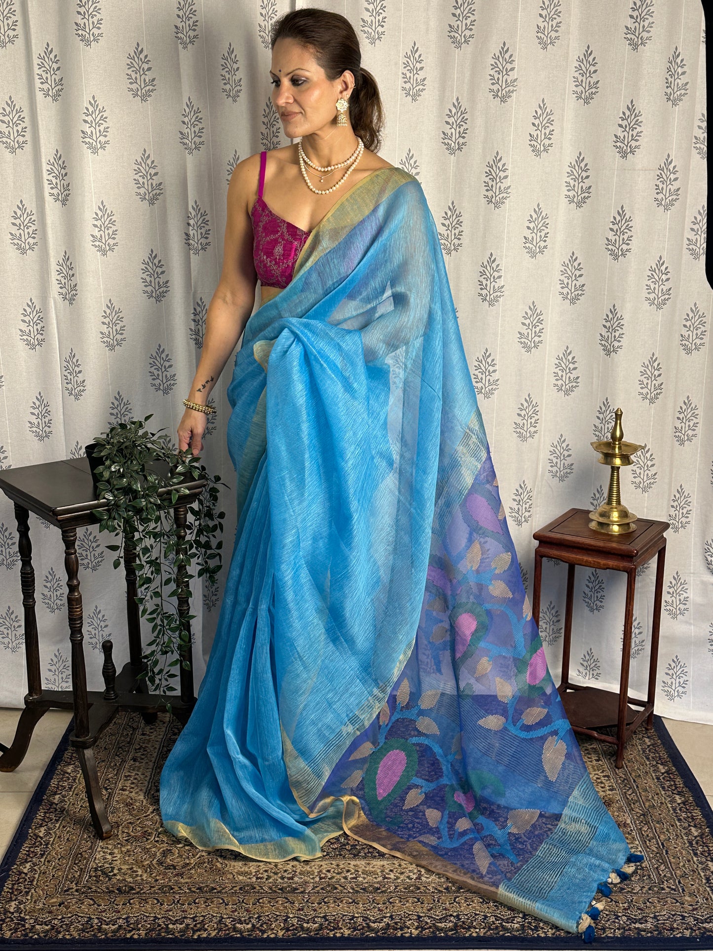 Blue Pure Linen Silk Sari with Muslin Pallu with Intricate Jamdani Work