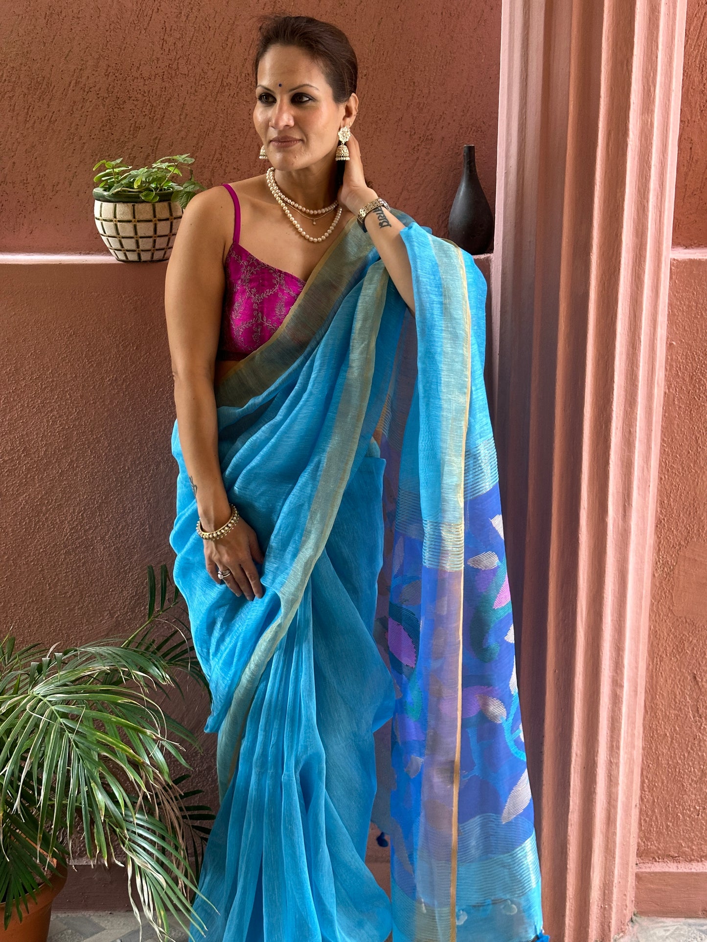 Blue Pure Linen Silk Sari with Muslin Pallu with Intricate Jamdani Work