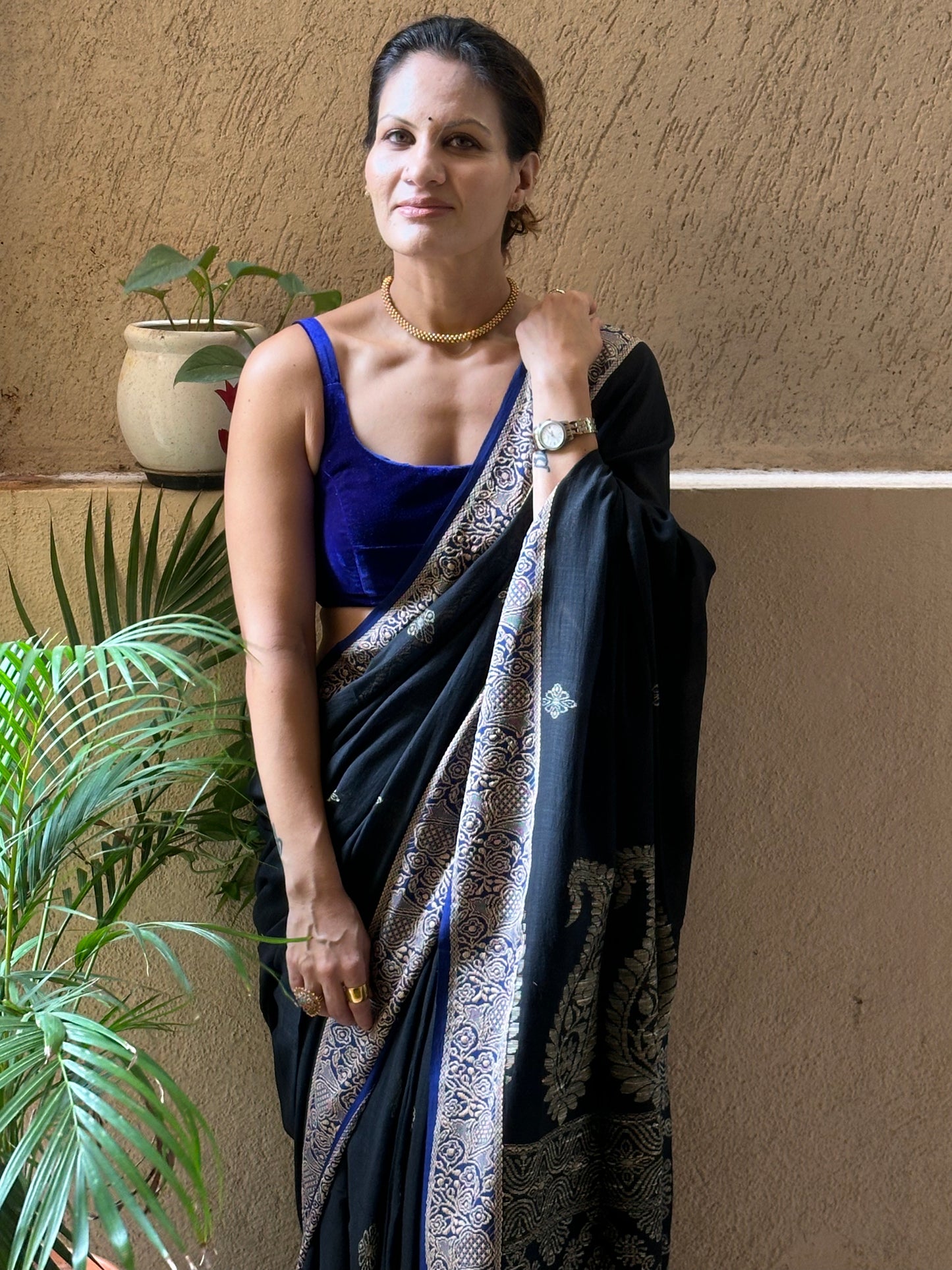 Black Handloom Pure Cotton Jacquard Woven Jamdani Sari with Contrast Blue Border