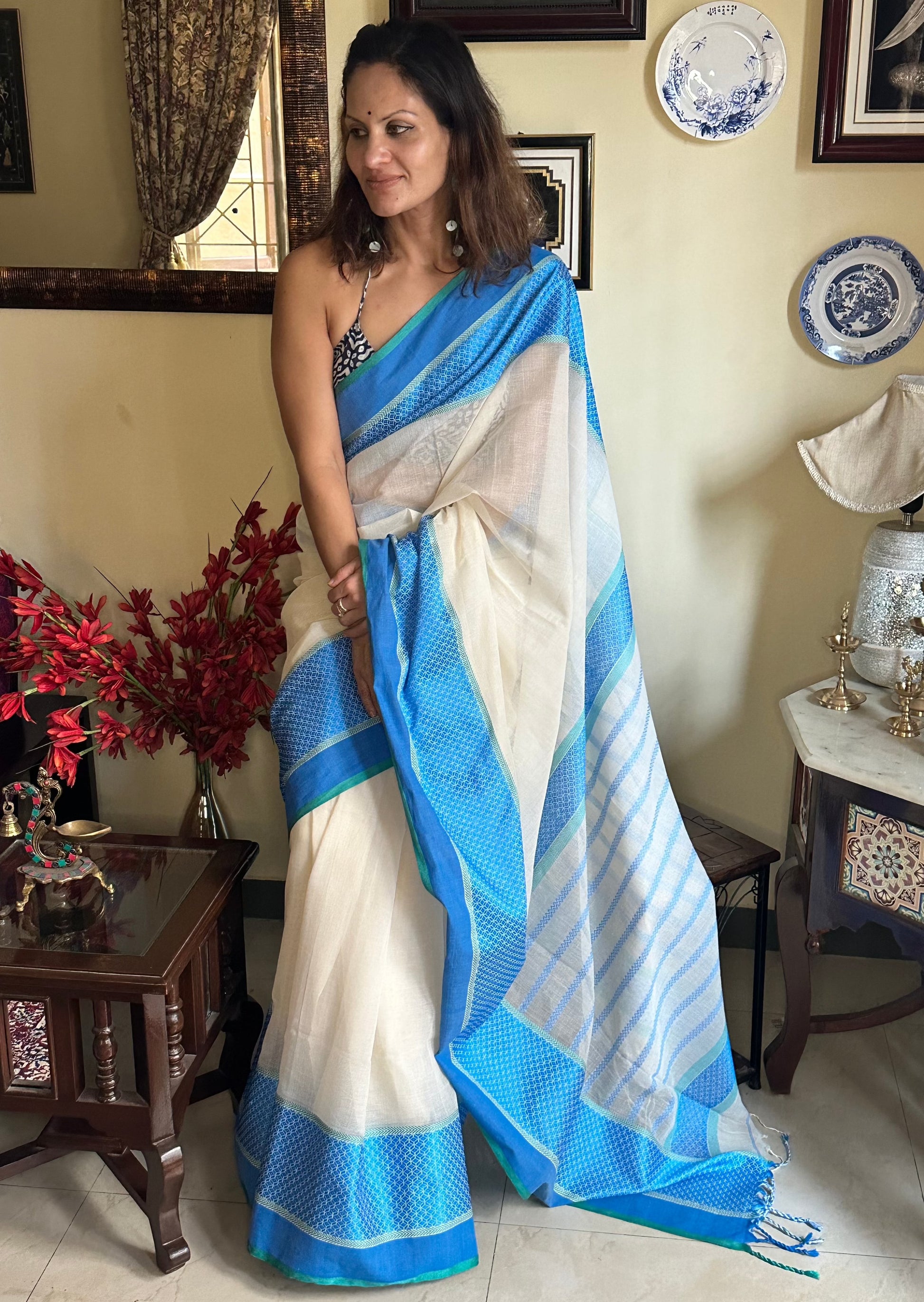 Soft Handloom Cotton with Resham Work on Border - Raahini