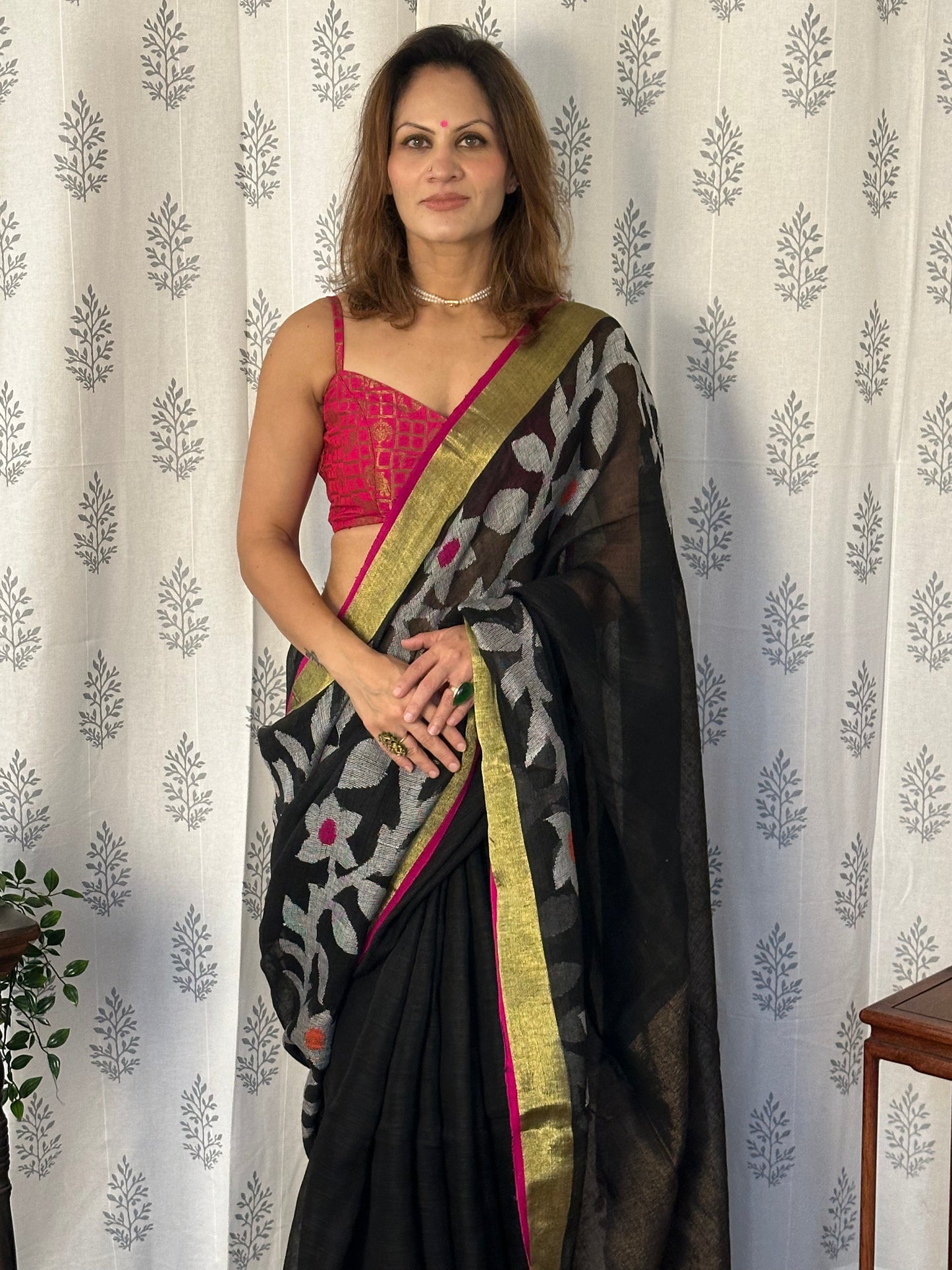 Black Handloom Pure Linen Jamdani Sari with Contrast Pink Border & Zari Woven Pallu