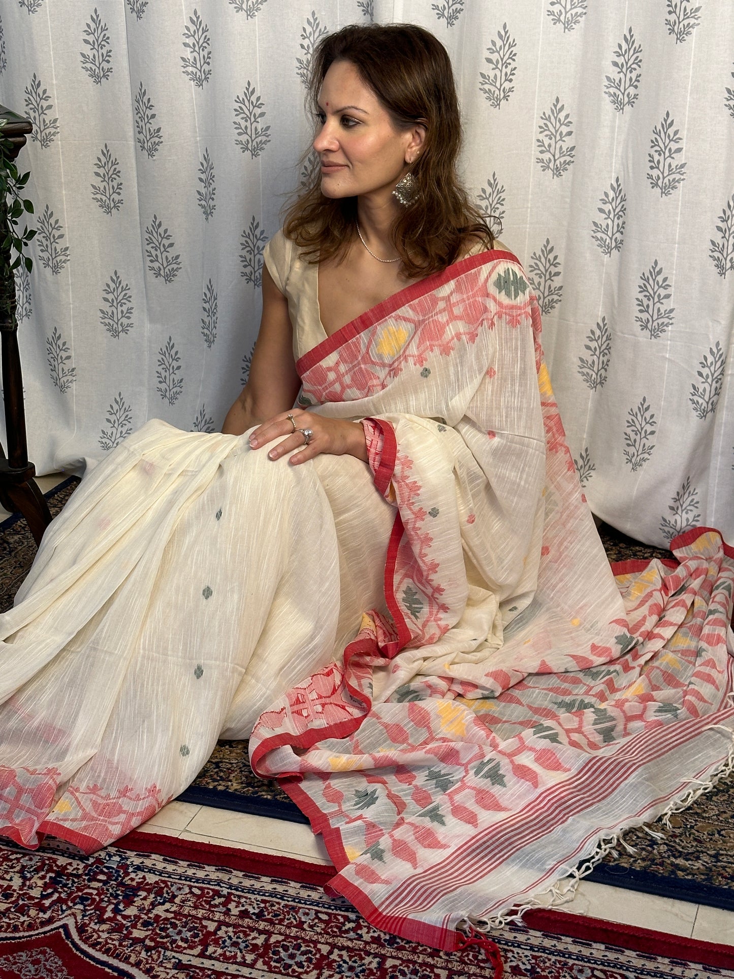 Cream Handloom Pure Khaadi Jamdani Saree with Red Border