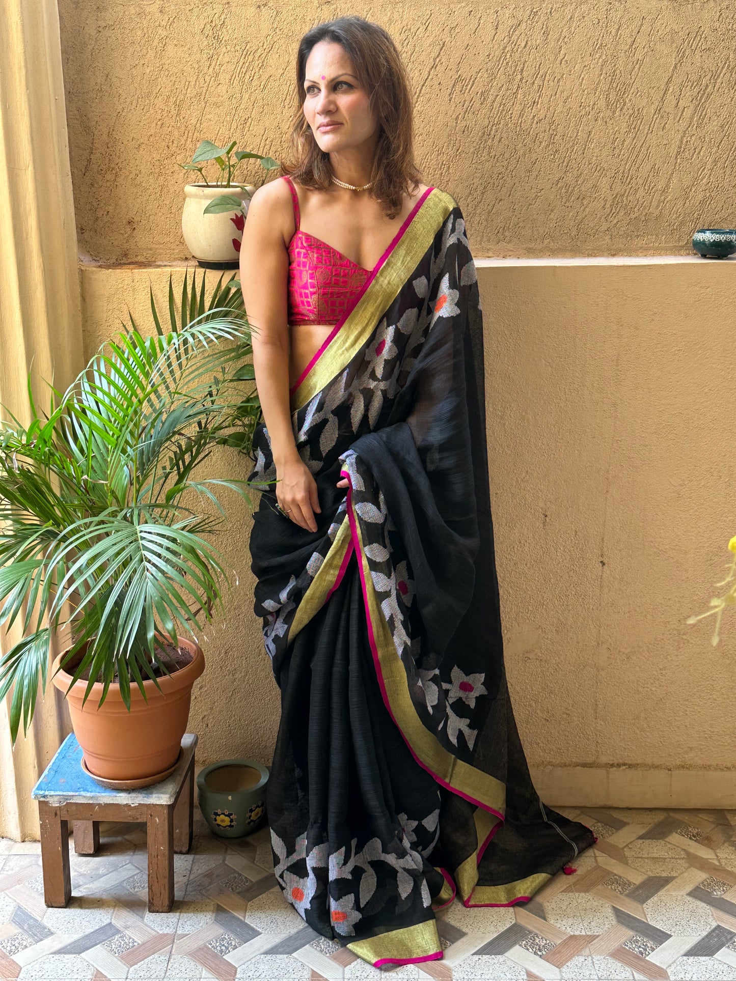 Black Handloom Pure Linen Jamdani Sari with Contrast Pink Border & Zari Woven Pallu