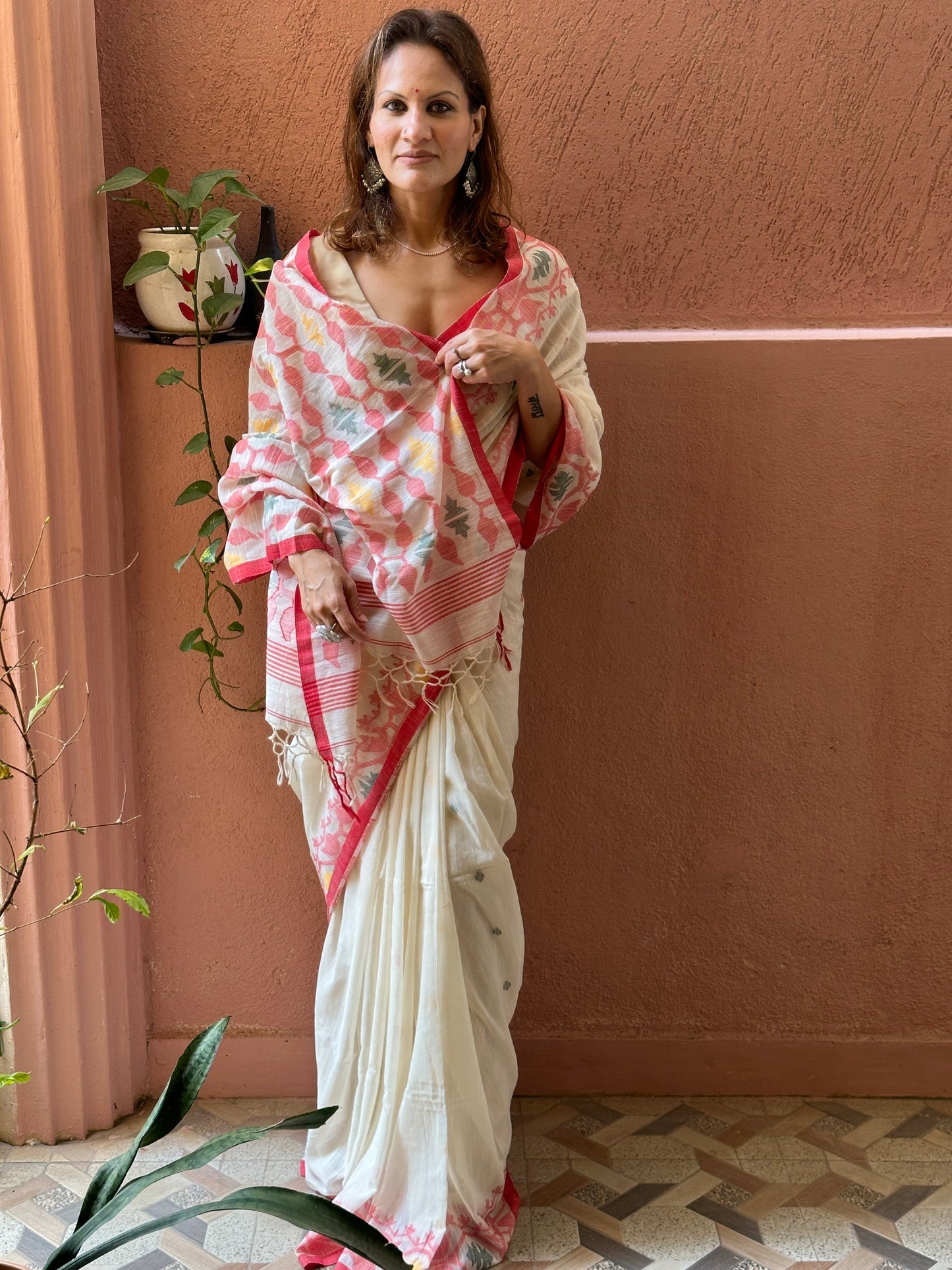 Cream Handloom Pure Khaadi Jamdani Saree with Red Border