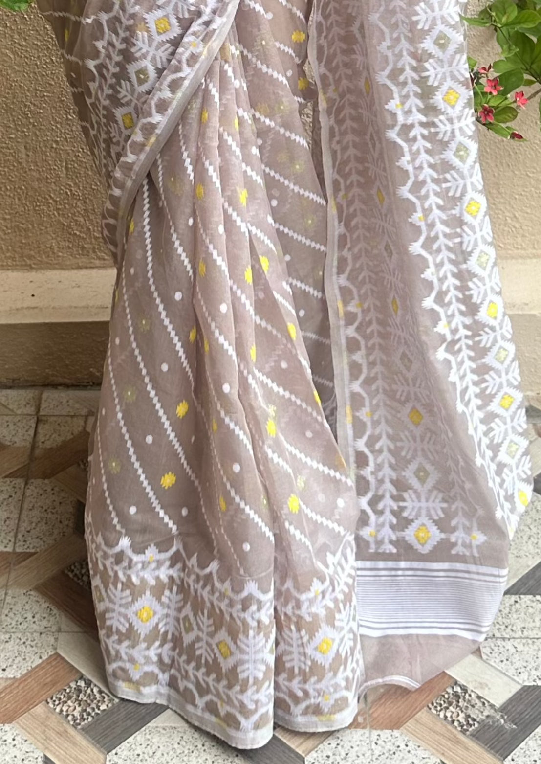 Light Brown Cotton Silk Jamdani Sari - Raahini