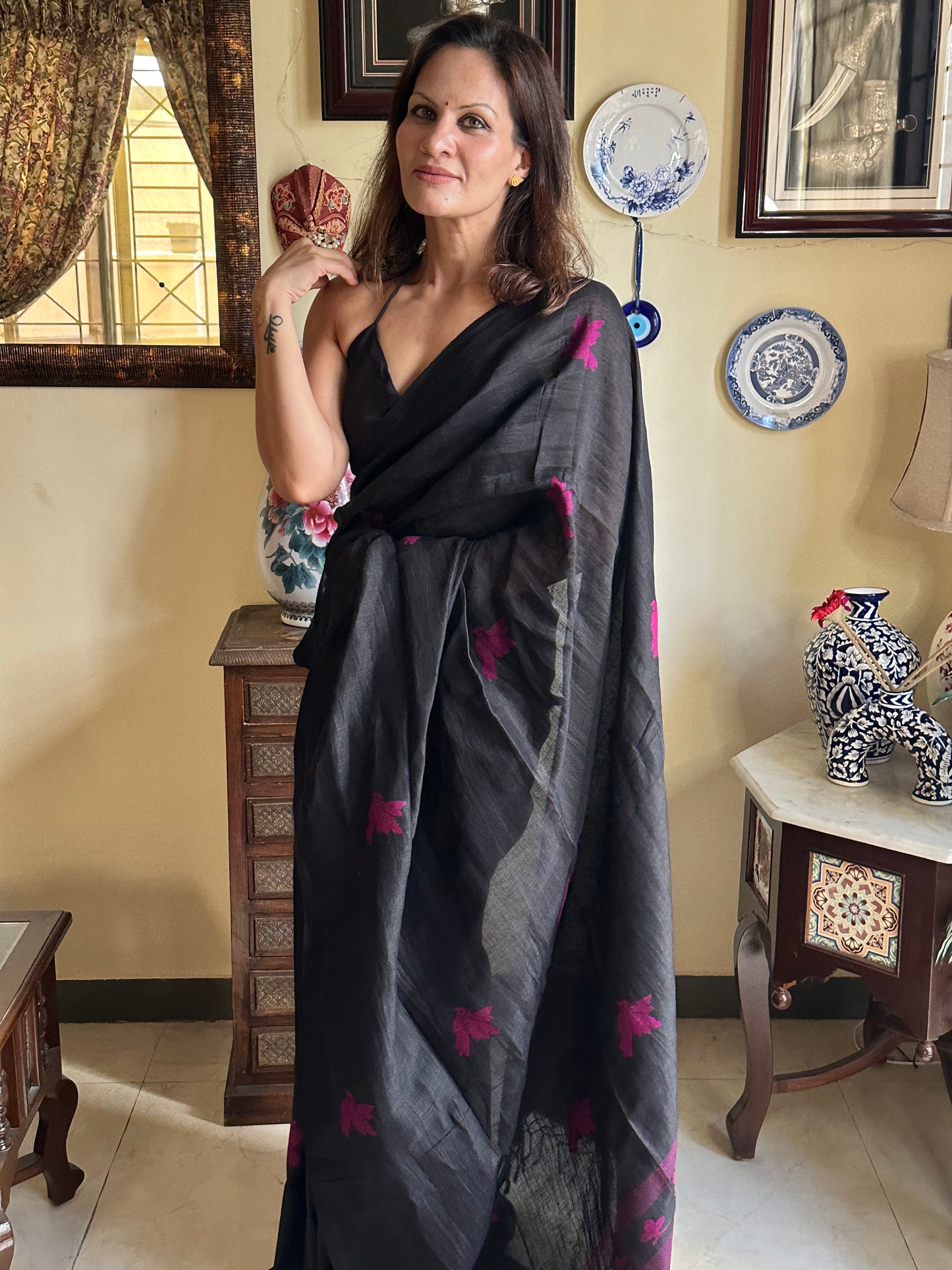 Pure Linen Cotton Jamdani with Woven Intricate Birds - Raahini