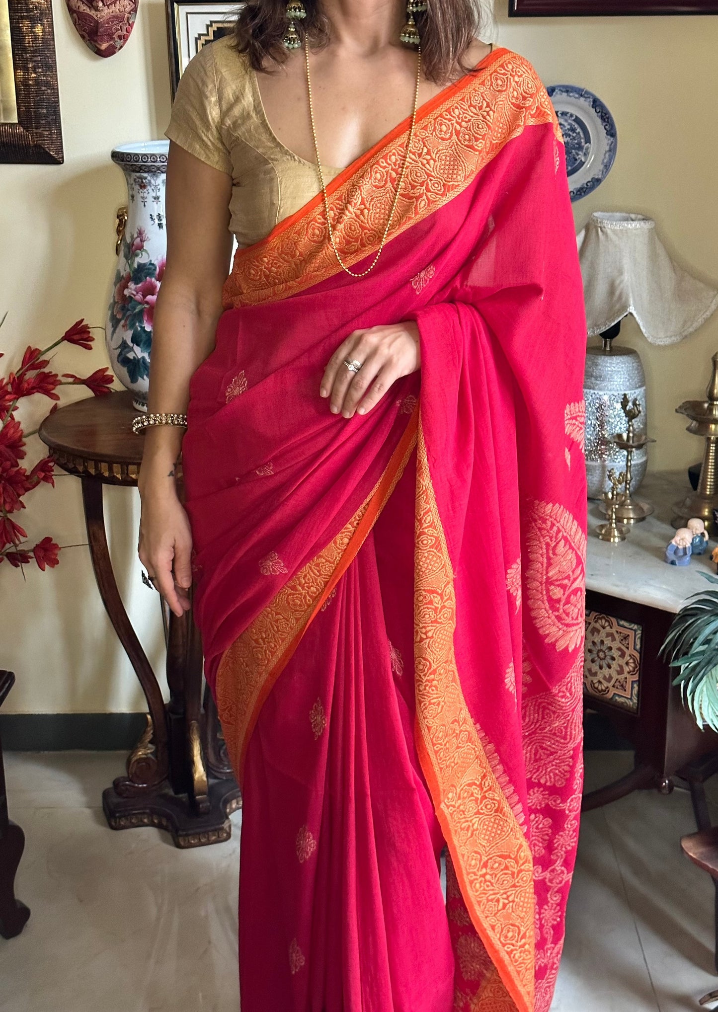 Jacquard Border Woven Jamdani with Weaving on Border & Pallu - Raahini