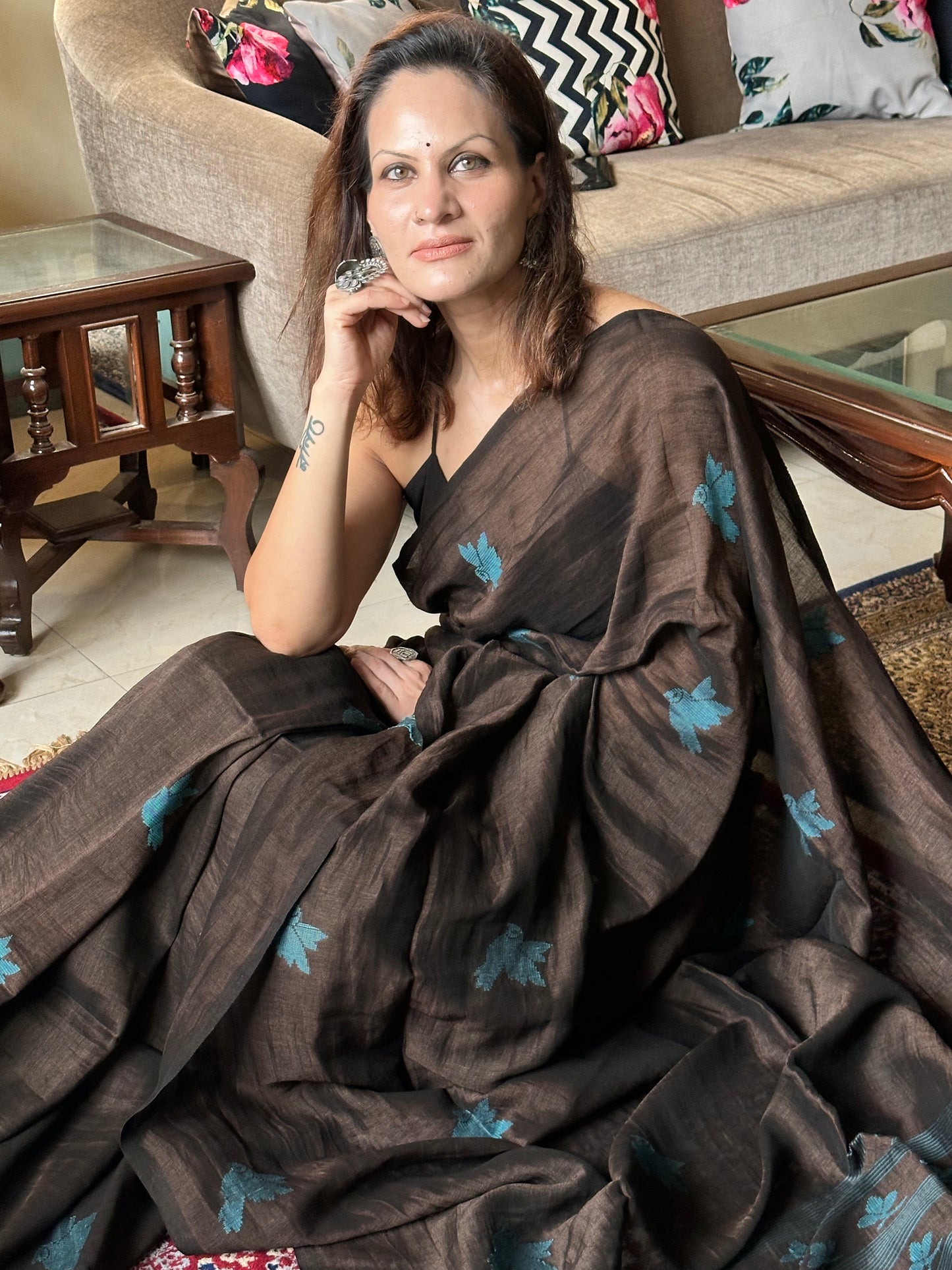 Pure Linen Cotton Jamdani with Woven Intricate Birds - Raahini