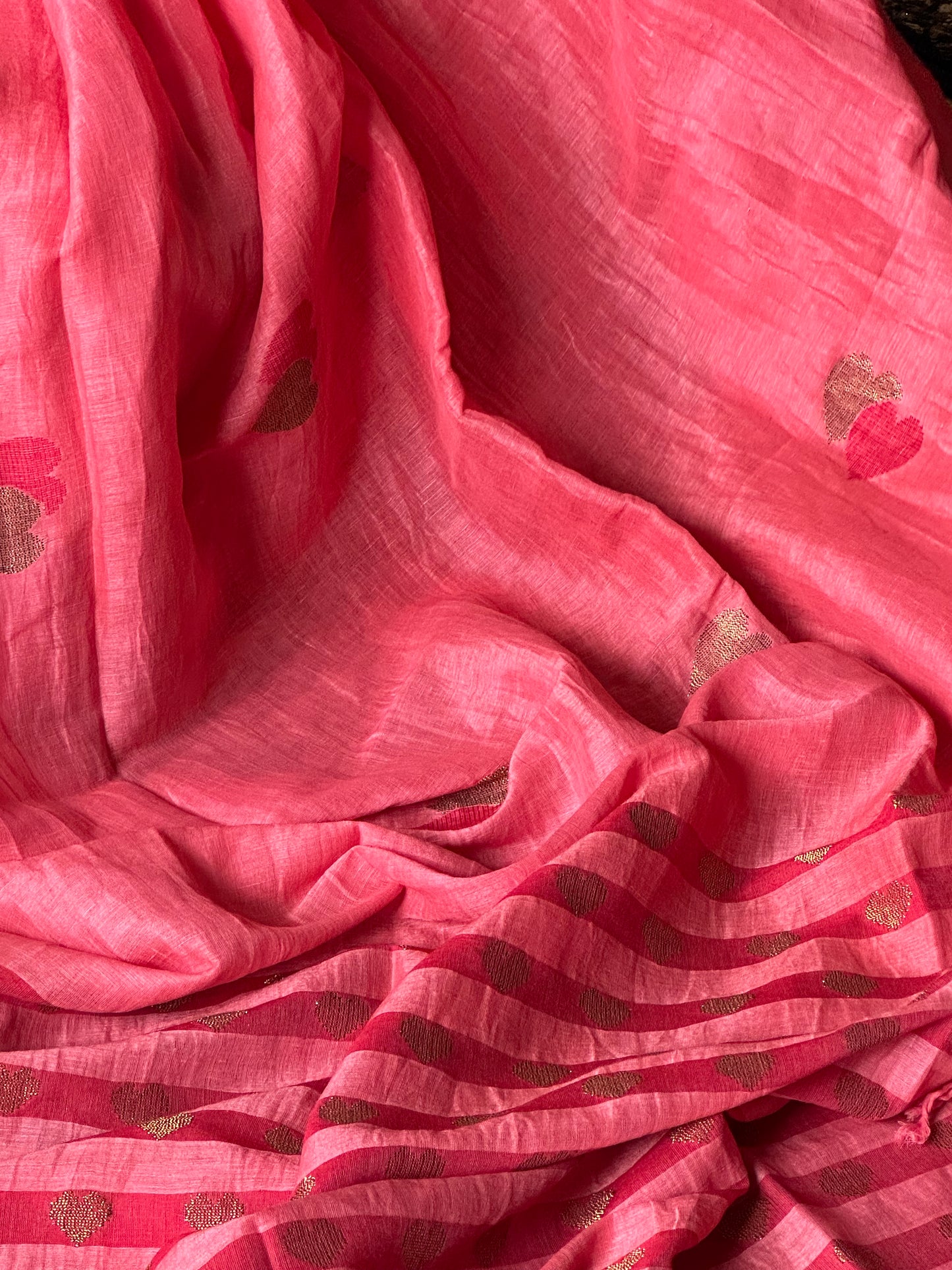 Pure Linen Cotton Jamdani with Intricate Hearts with Zari & Thread - Raahini