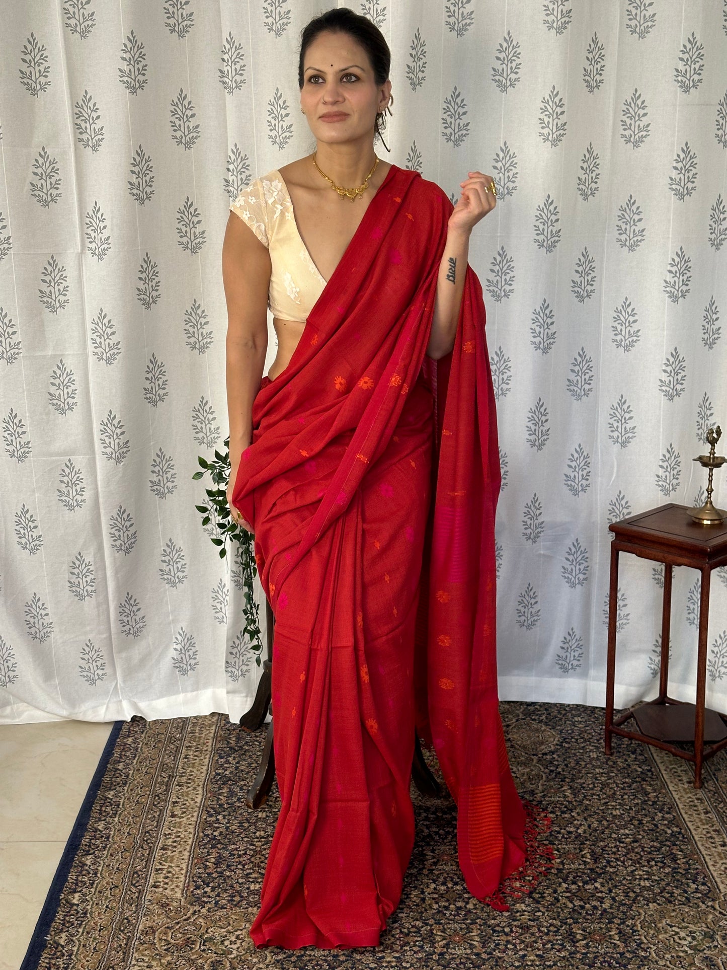 Red Handloom Pure Soft Cotton Jamdani Sari with Woven Flowers