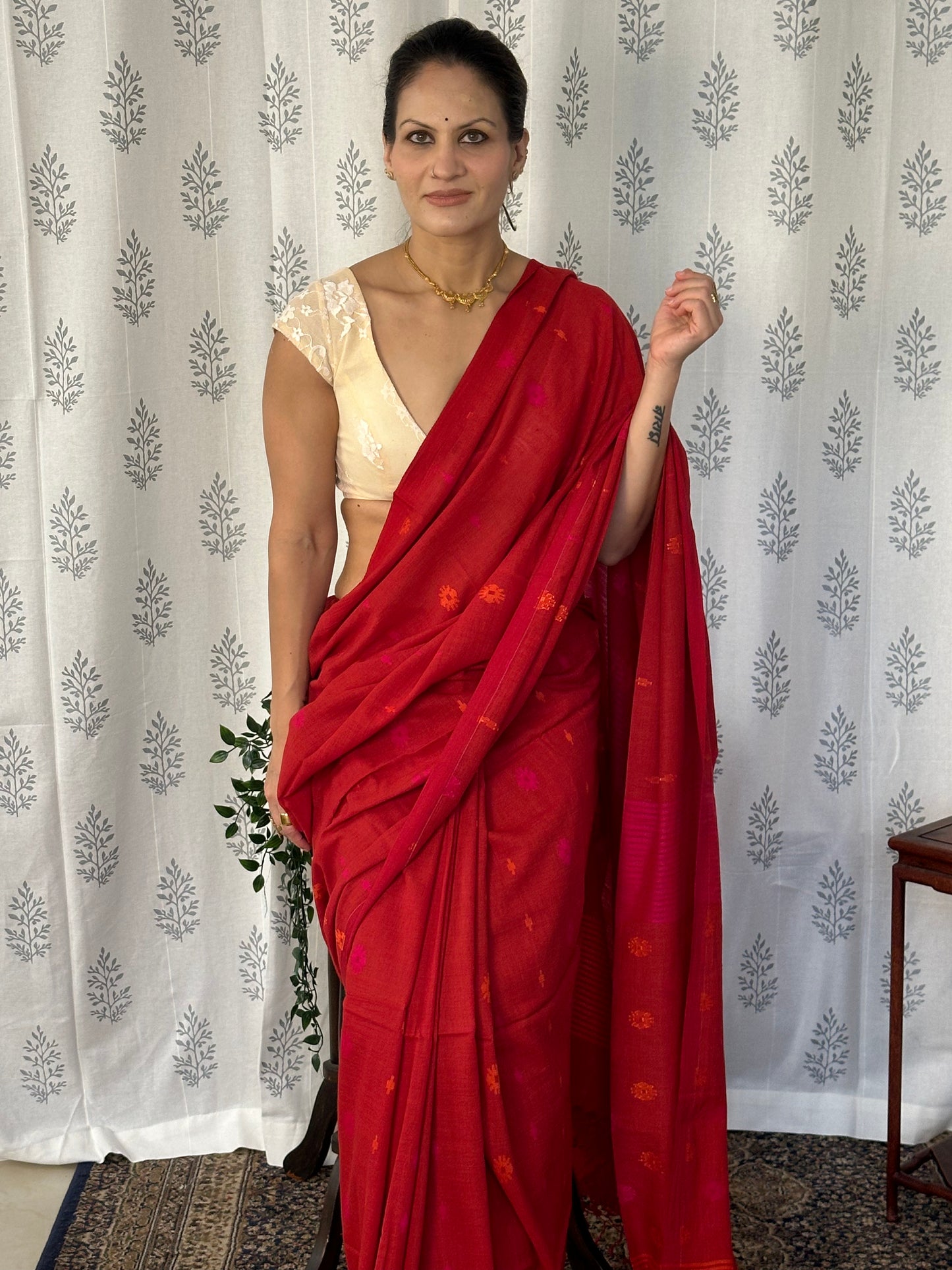 Red Handloom Pure Soft Cotton Jamdani Sari with Woven Flowers