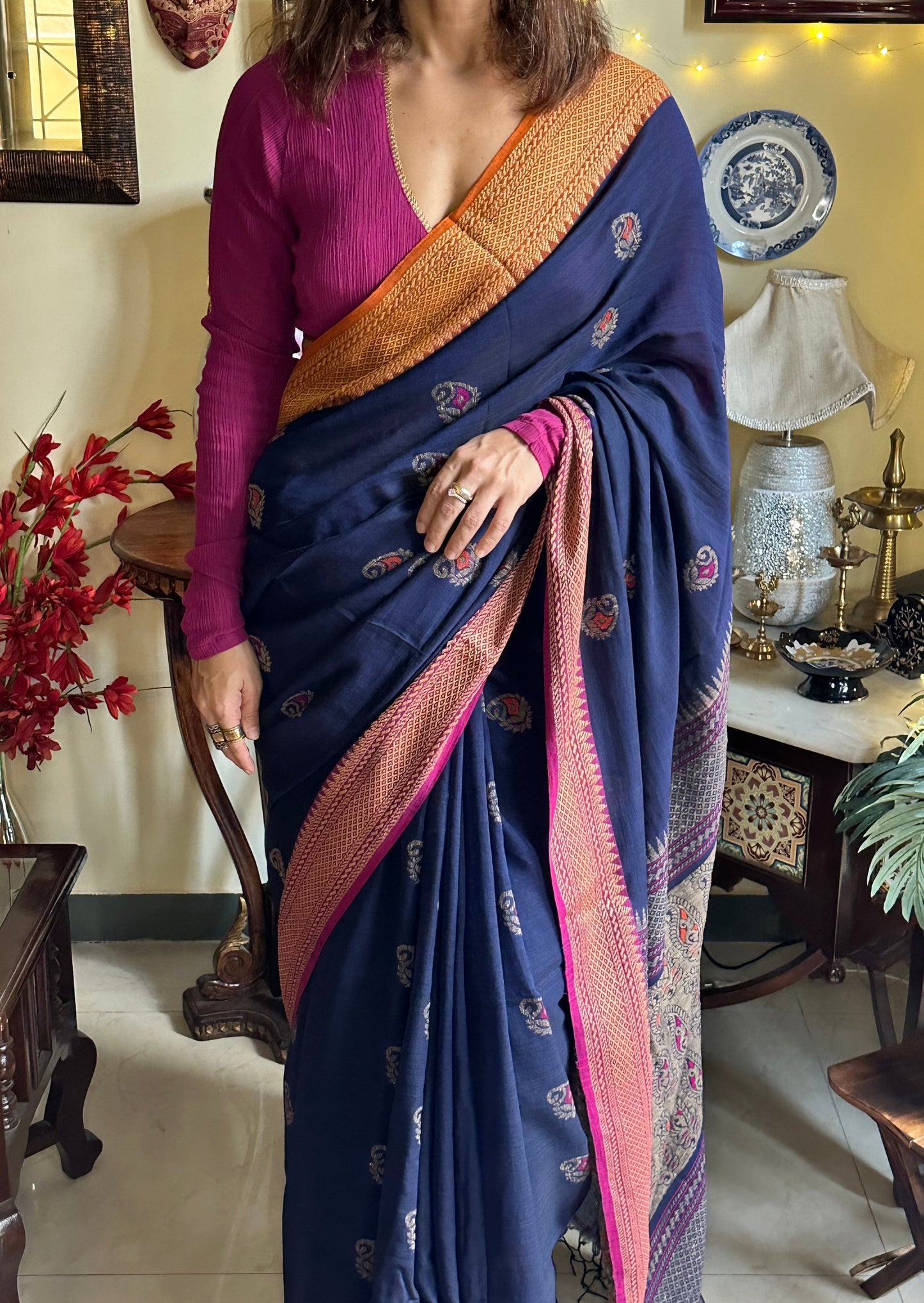 Jacquard Border Woven Jamdani with Weaving on Border & Pallu - Raahini