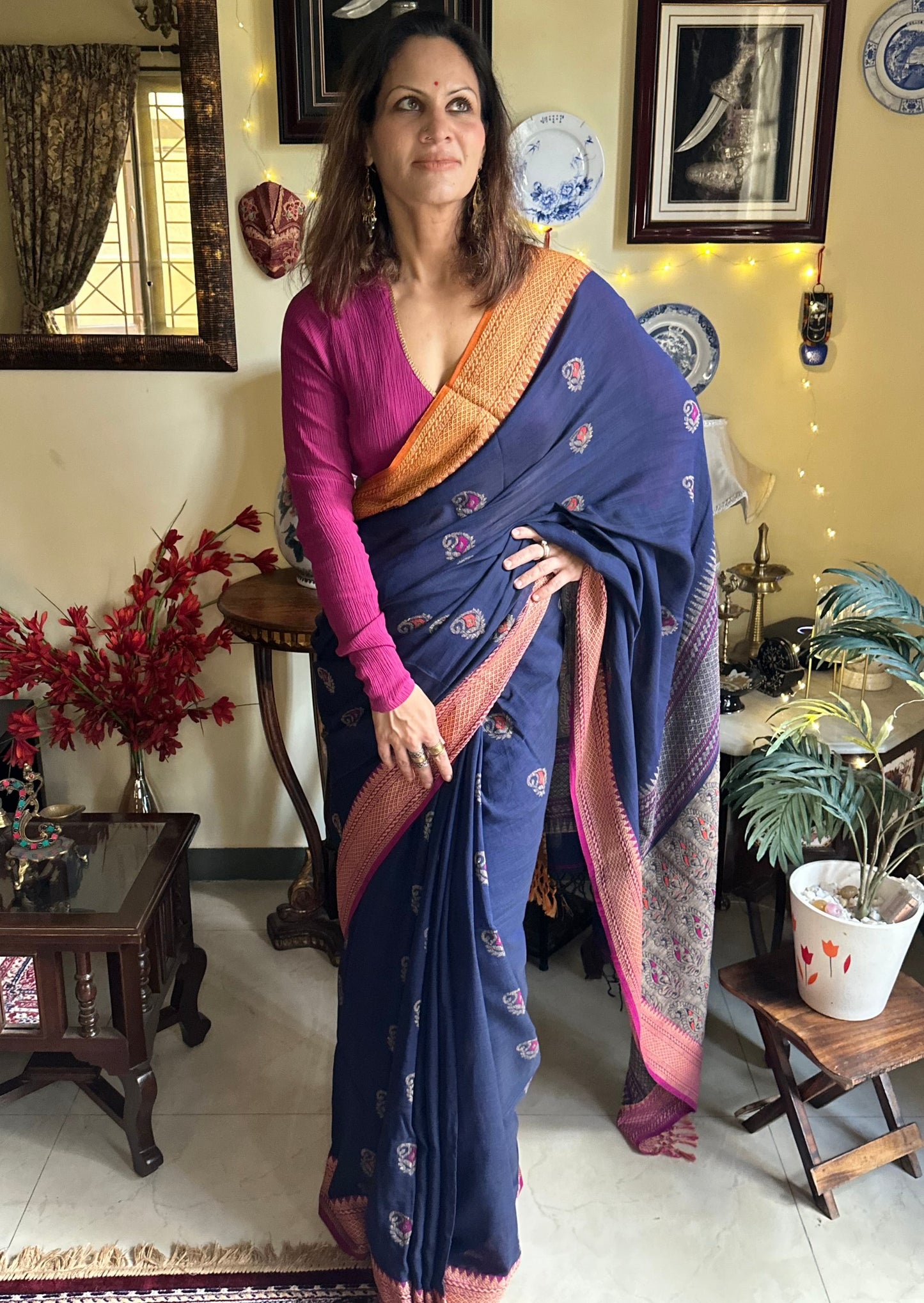 Jacquard Border Woven Jamdani with Weaving on Border & Pallu - Raahini