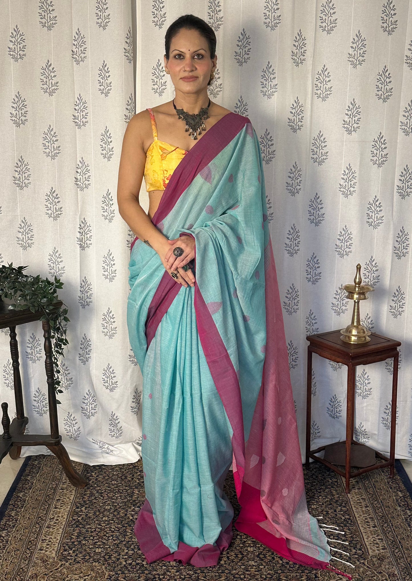 Green Handloom Pure Cotton Jamdani Sari with Woven Delicate Motifs & Contrast Pink Border & Pallu