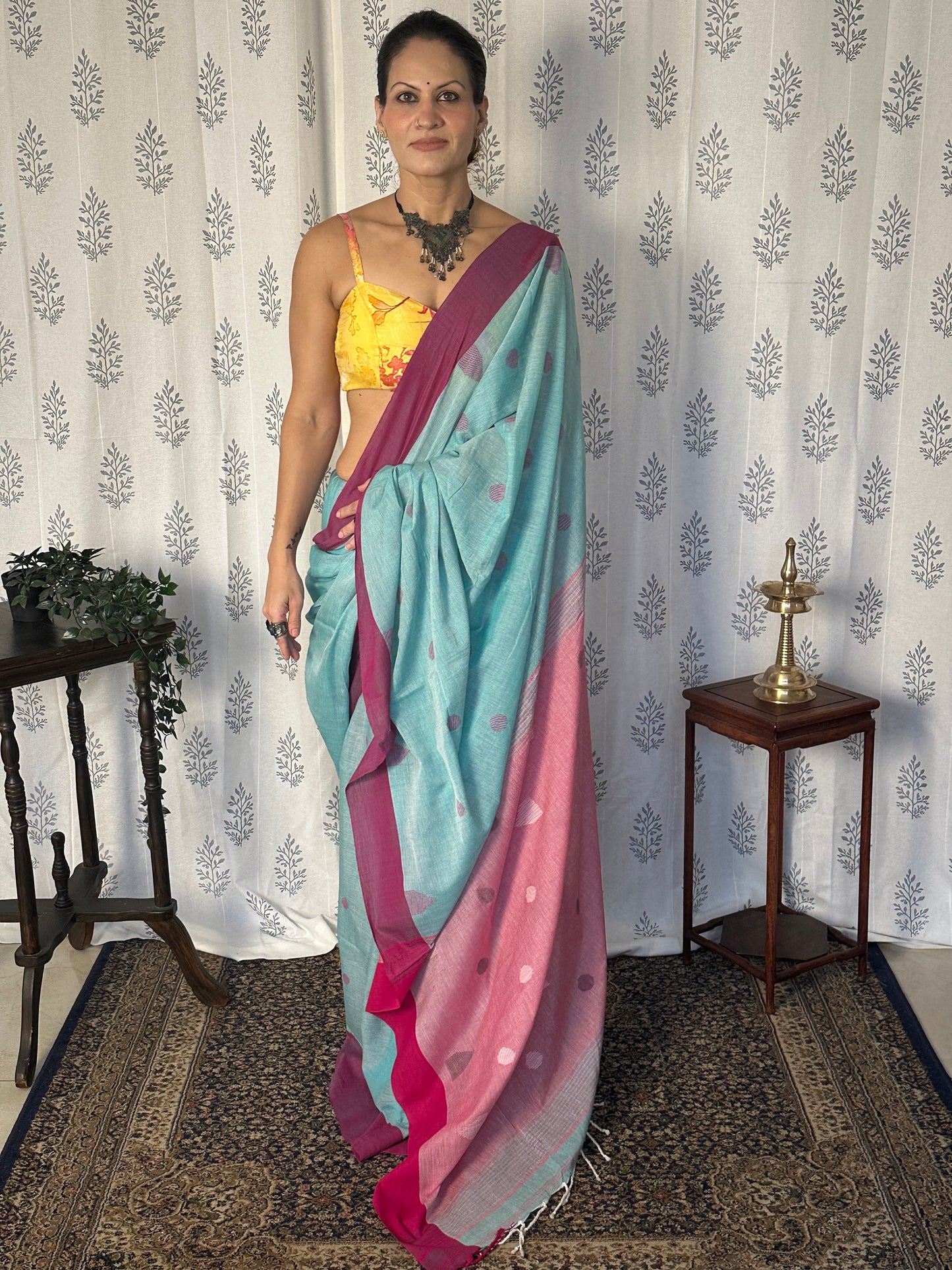 Green Handloom Pure Cotton Jamdani Sari with Woven Delicate Motifs & Contrast Pink Border & Pallu