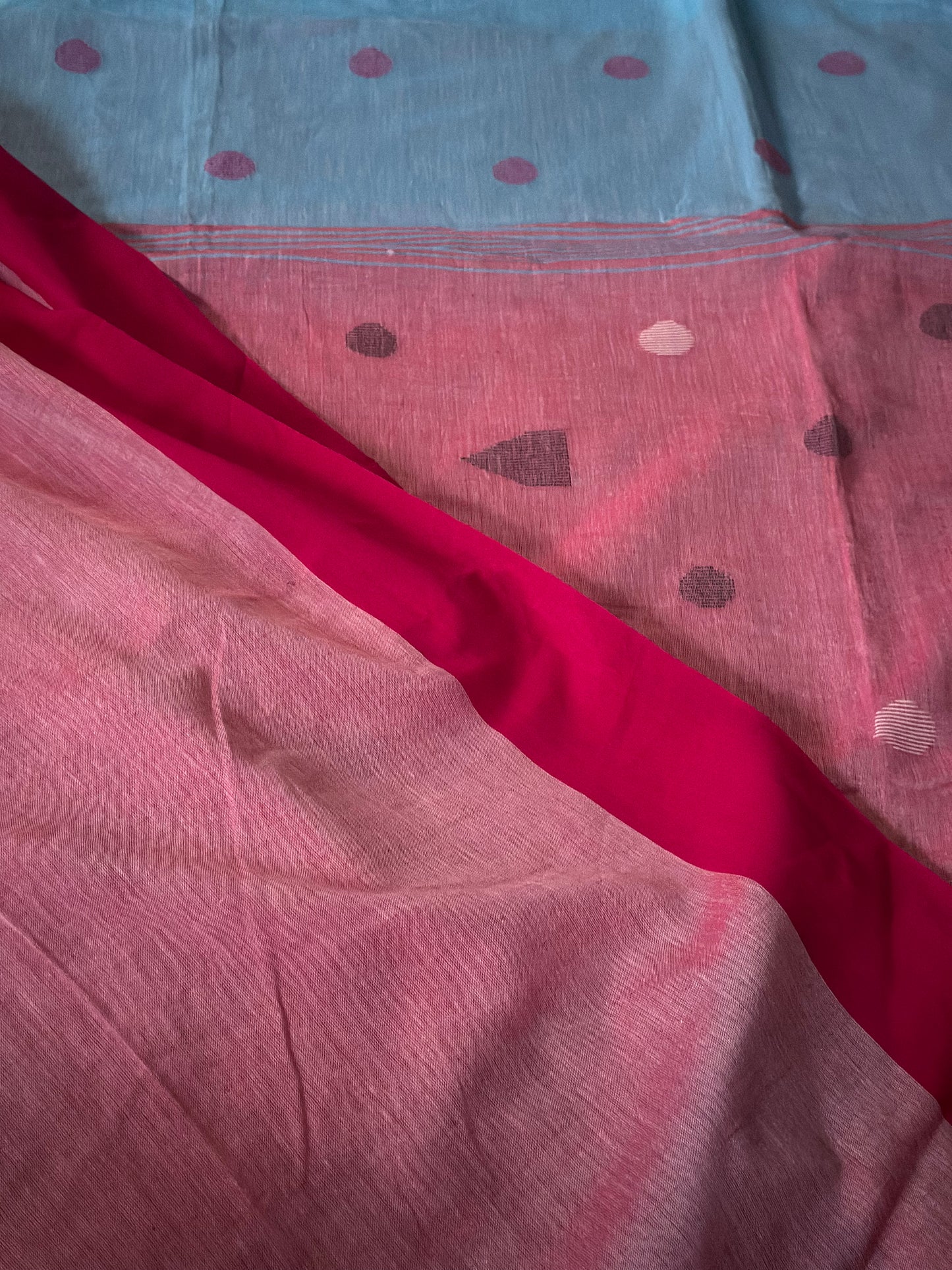 Blue Handloom Pure Cotton Jamdani Sari with Woven Delicate Motifs & Contrast Pink Border & Pallu