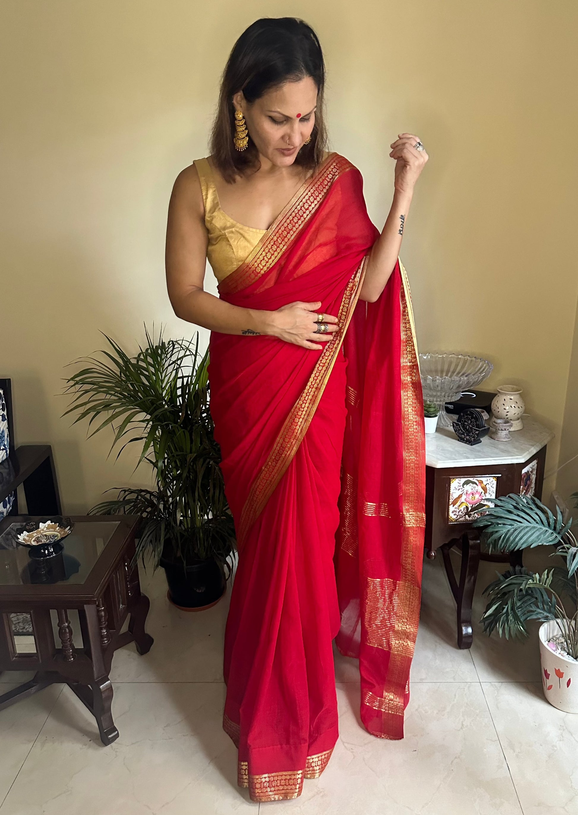 Hand spun Organic Cotton with Zari Woven border - Raahini